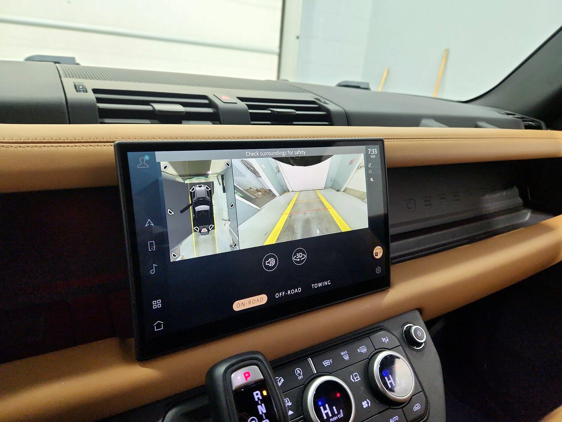 Thumbnail: 2024 Land Rover Defender - 15