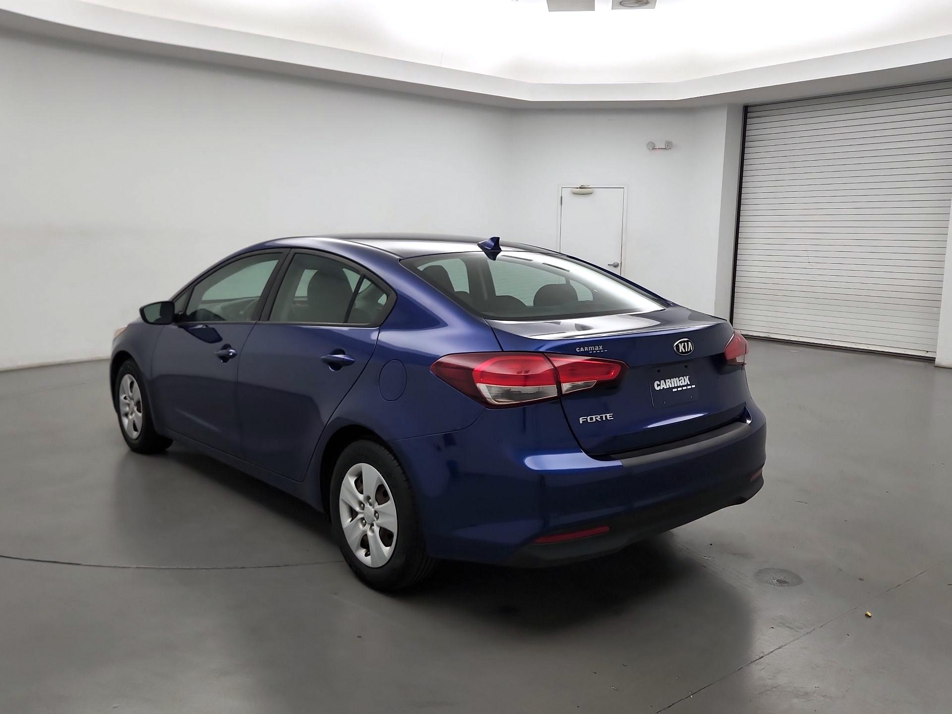 Thumbnail: 2017 Kia Forte - 7