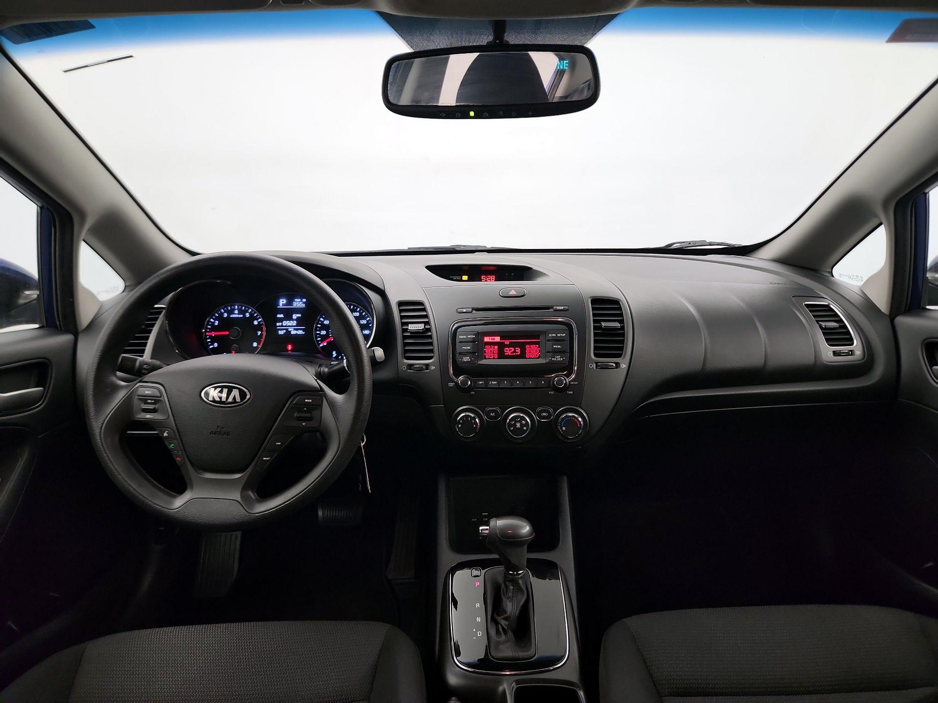 Thumbnail: 2017 Kia Forte - 8