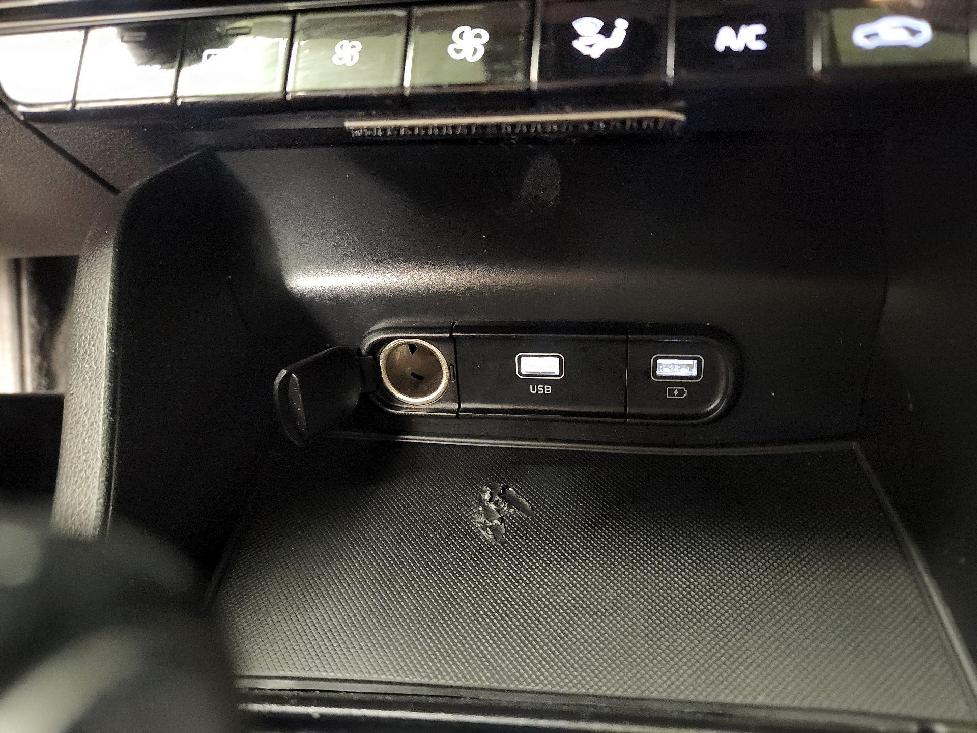 Thumbnail: 2022 Kia K5 - 17