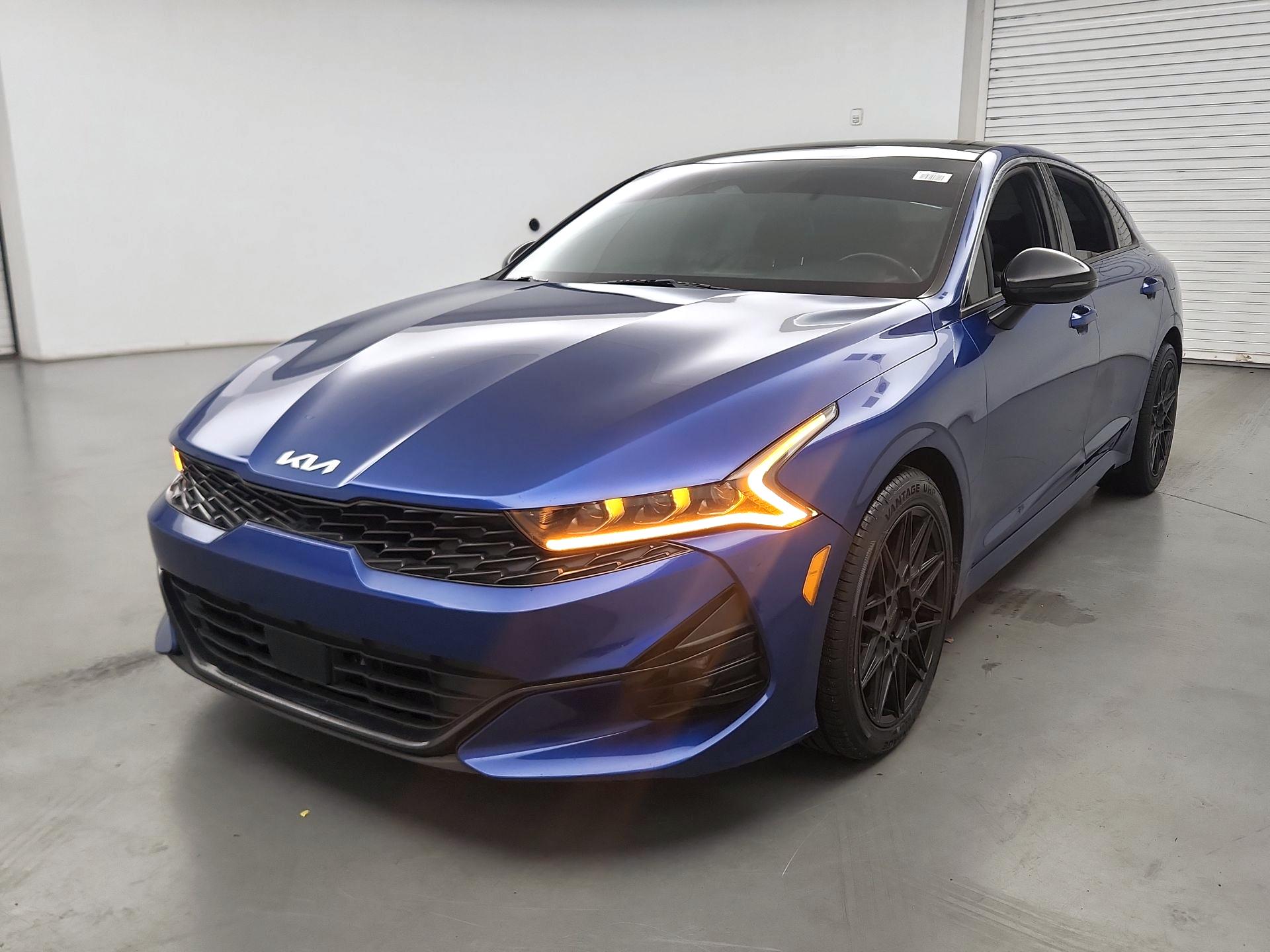 Thumbnail: 2022 Kia K5 - 3