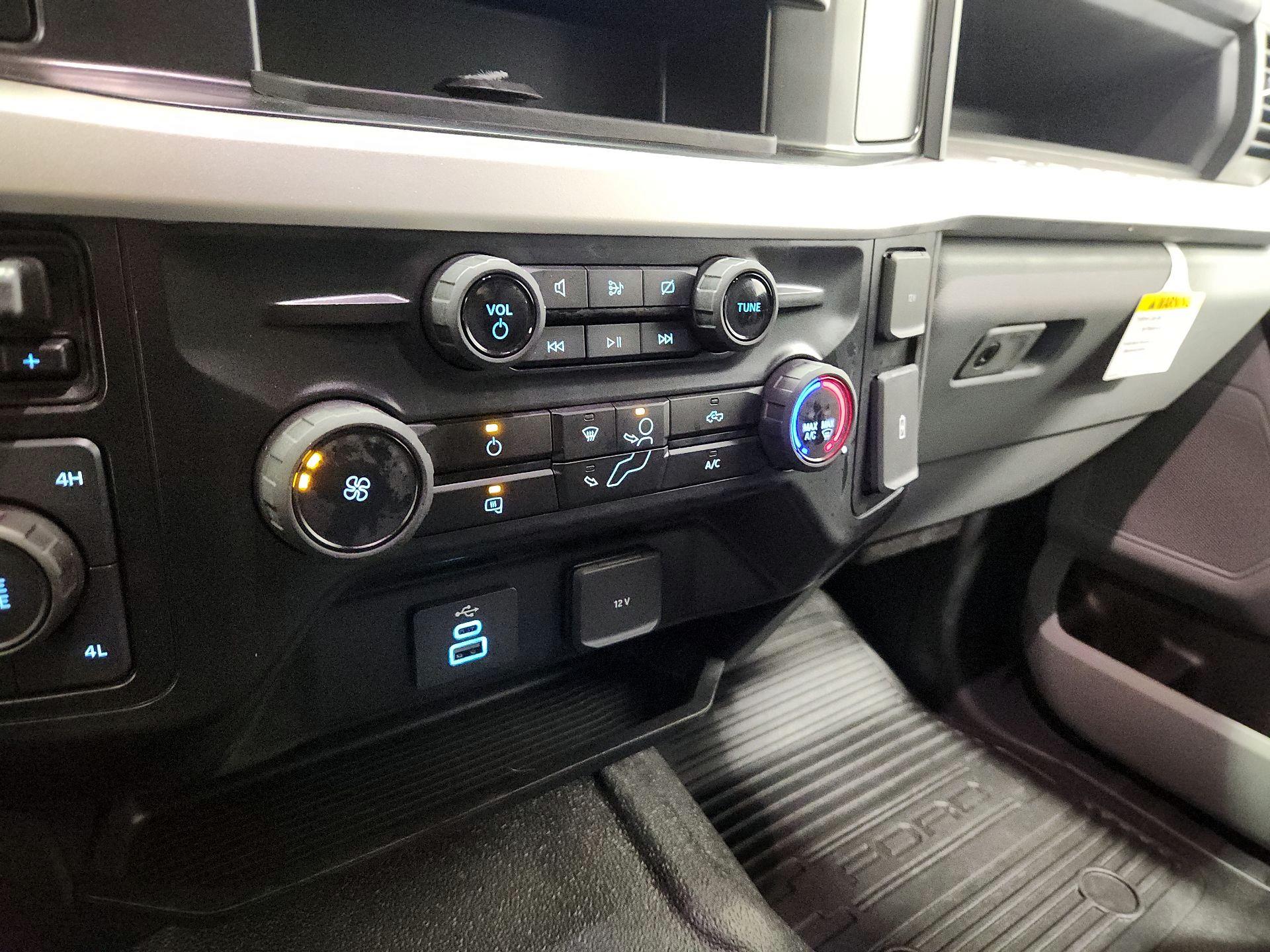 Thumbnail: 2024 Ford F-250 - 16