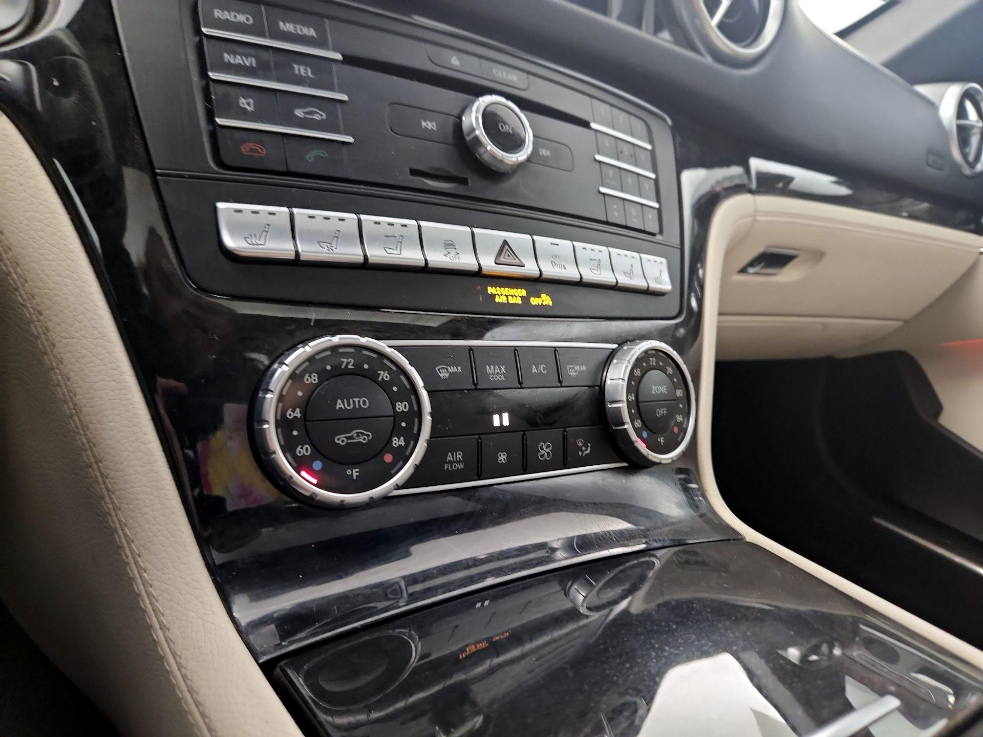 Thumbnail: 2017 Mercedes-Benz SL-Class - 14