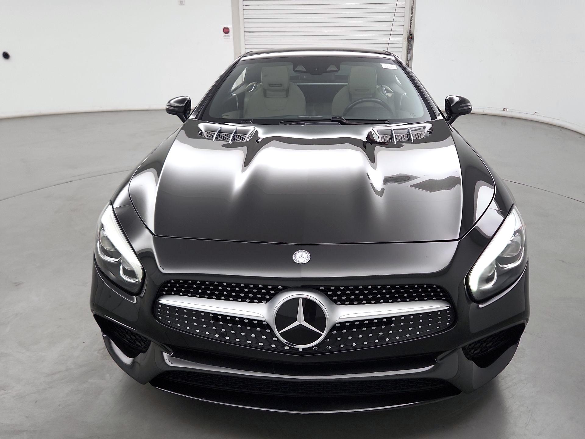 Thumbnail: 2017 Mercedes-Benz SL-Class - 2