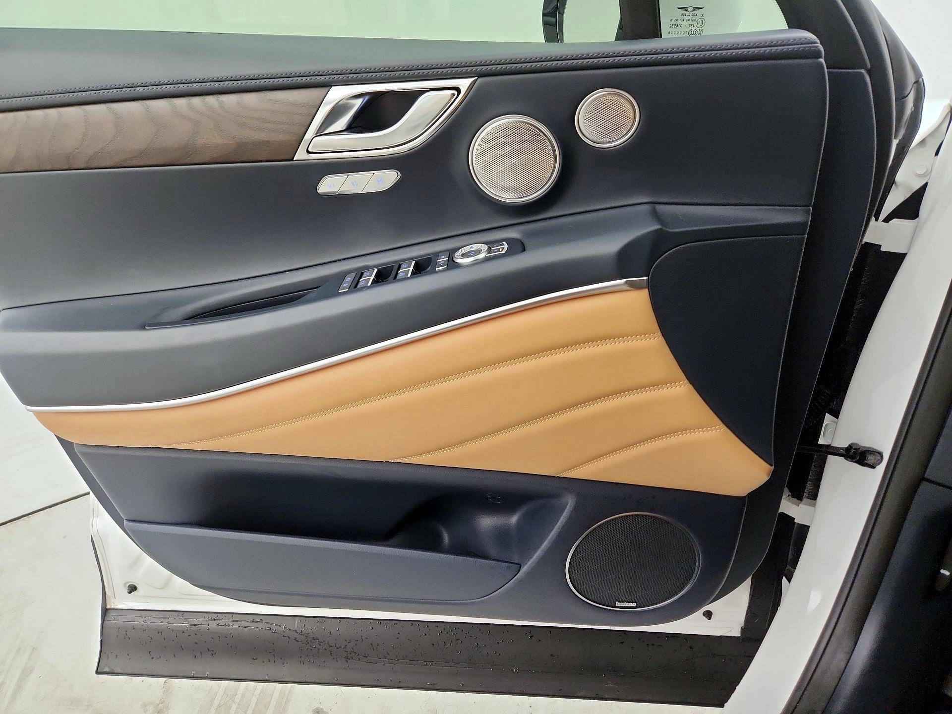 Thumbnail: 2024 Genesis GV80 - 12