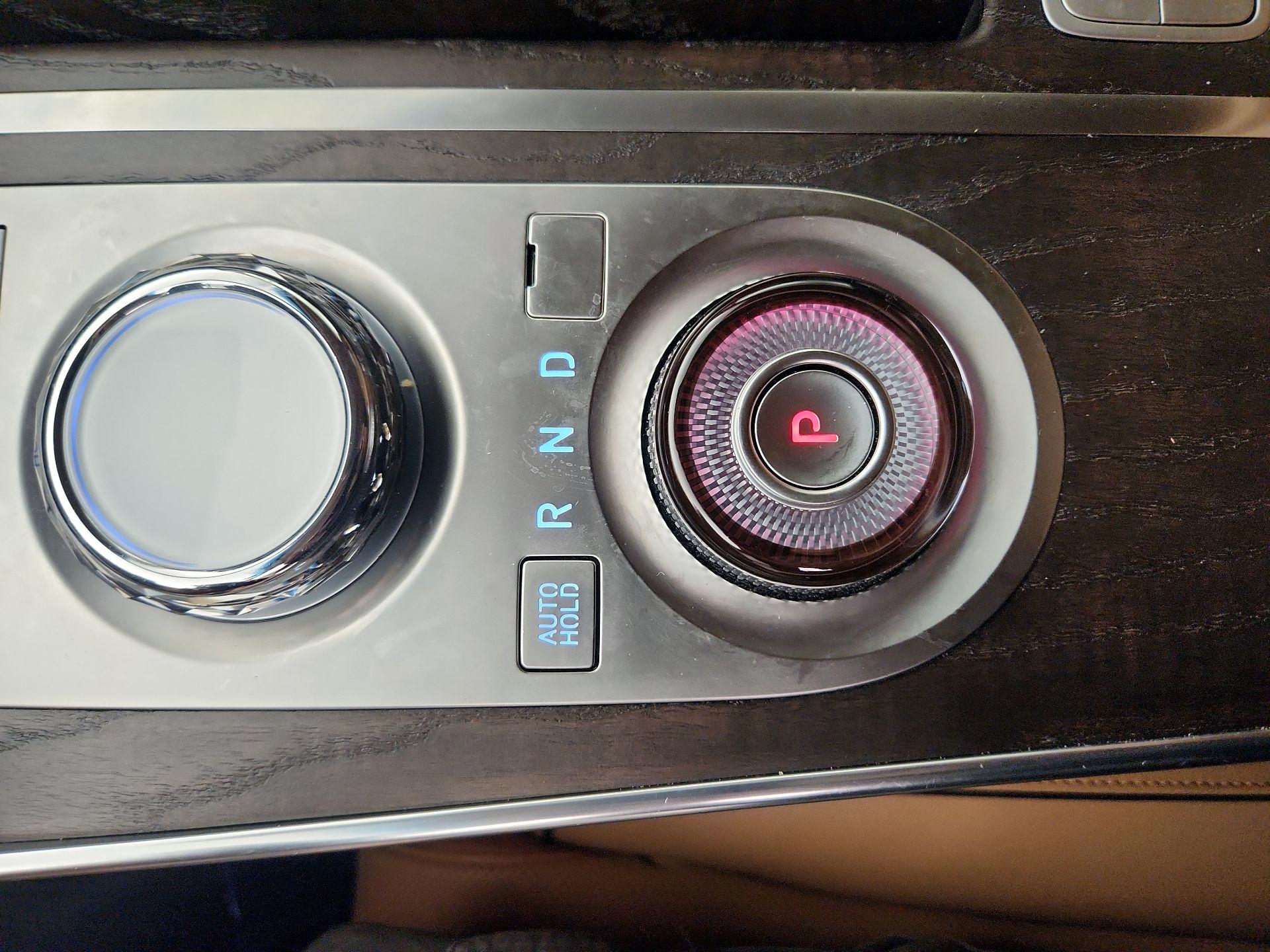 Thumbnail: 2024 Genesis GV80 - 17