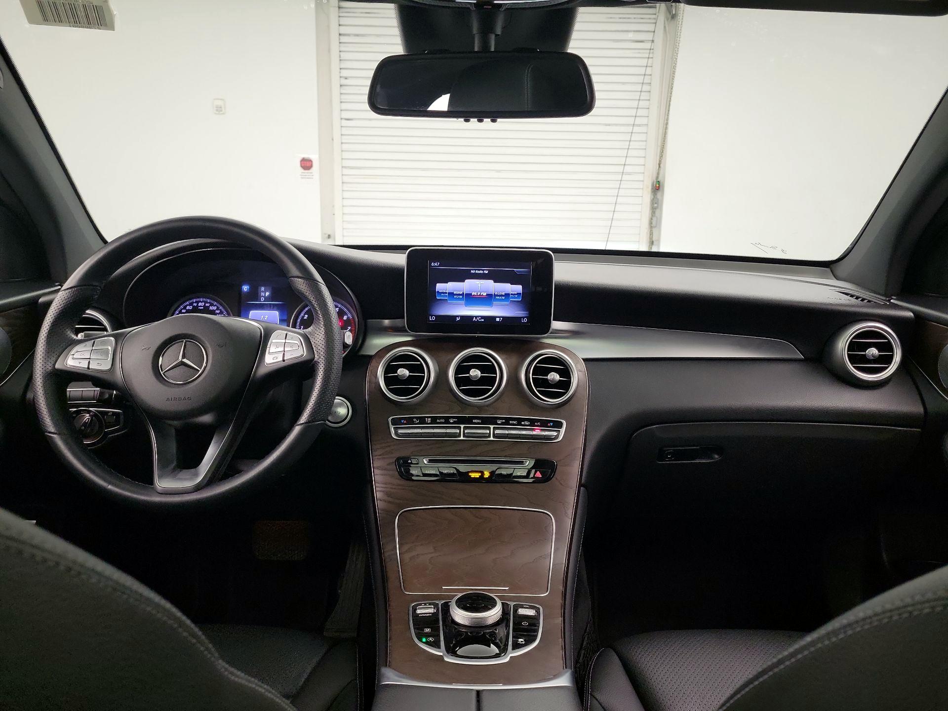 Thumbnail: 2019 Mercedes-Benz GLC - 9