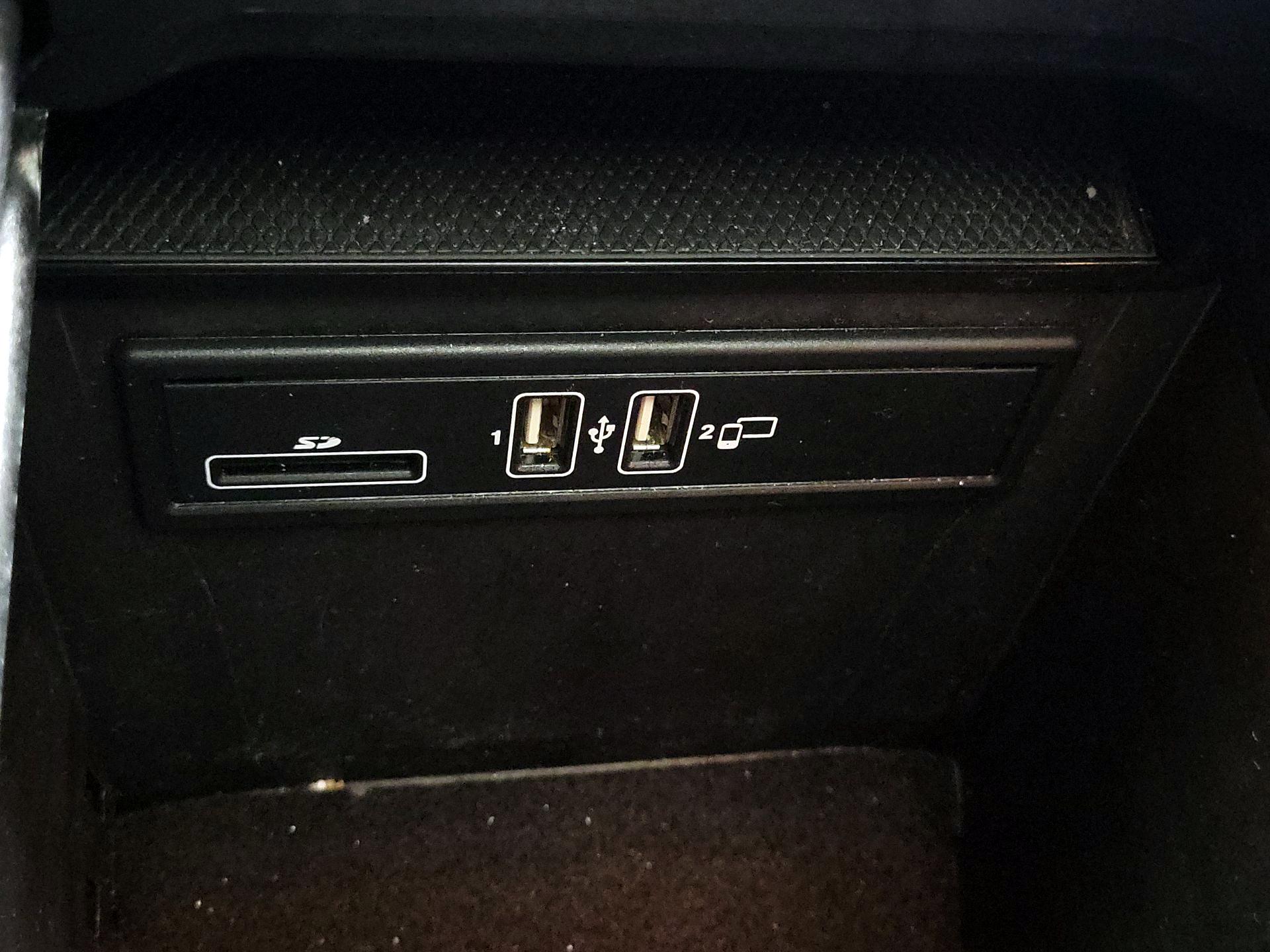 Thumbnail: 2019 Mercedes-Benz GLC - 18