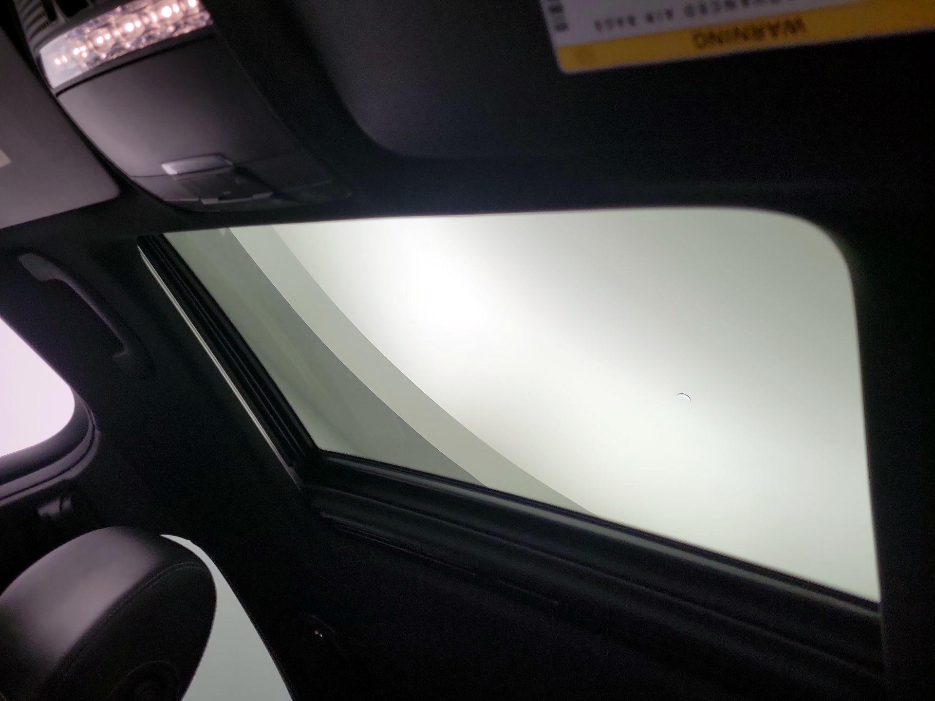 Thumbnail: 2019 Mercedes-Benz GLC - 19