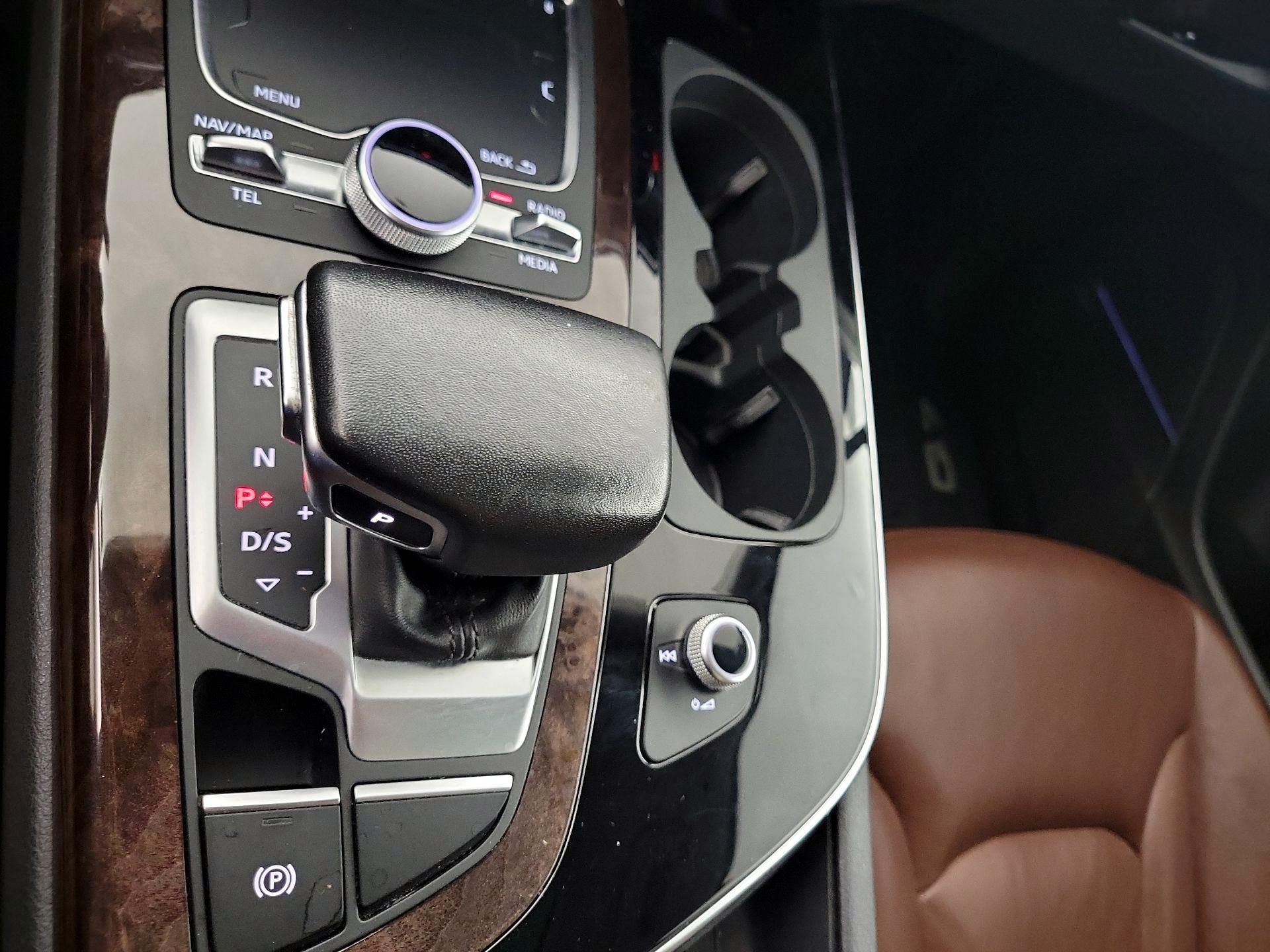 Thumbnail: 2019 Audi Q7 - 16