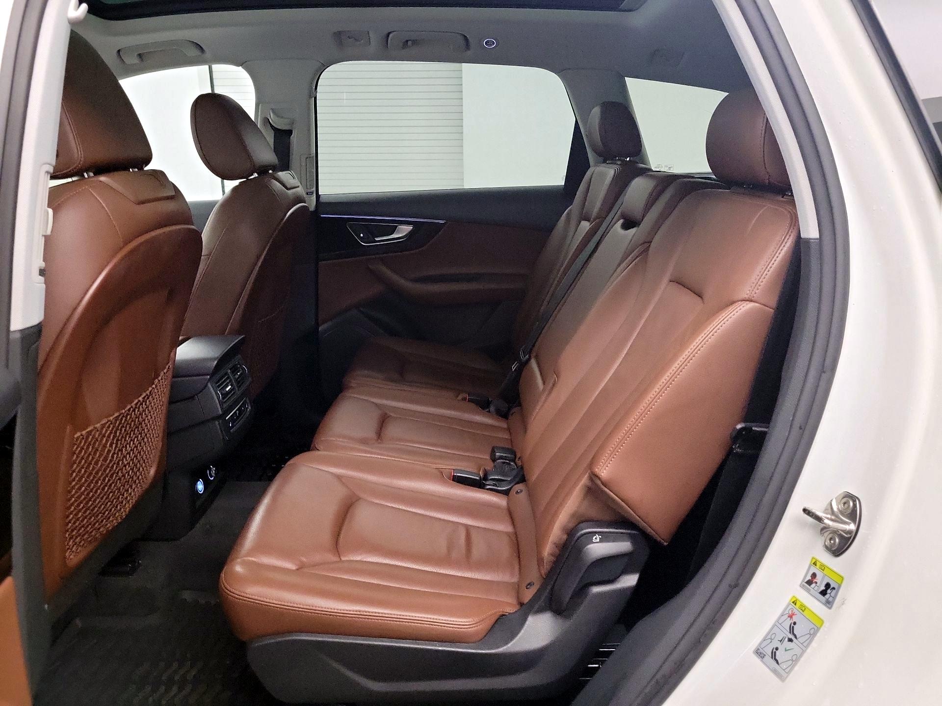 Thumbnail: 2019 Audi Q7 - 19