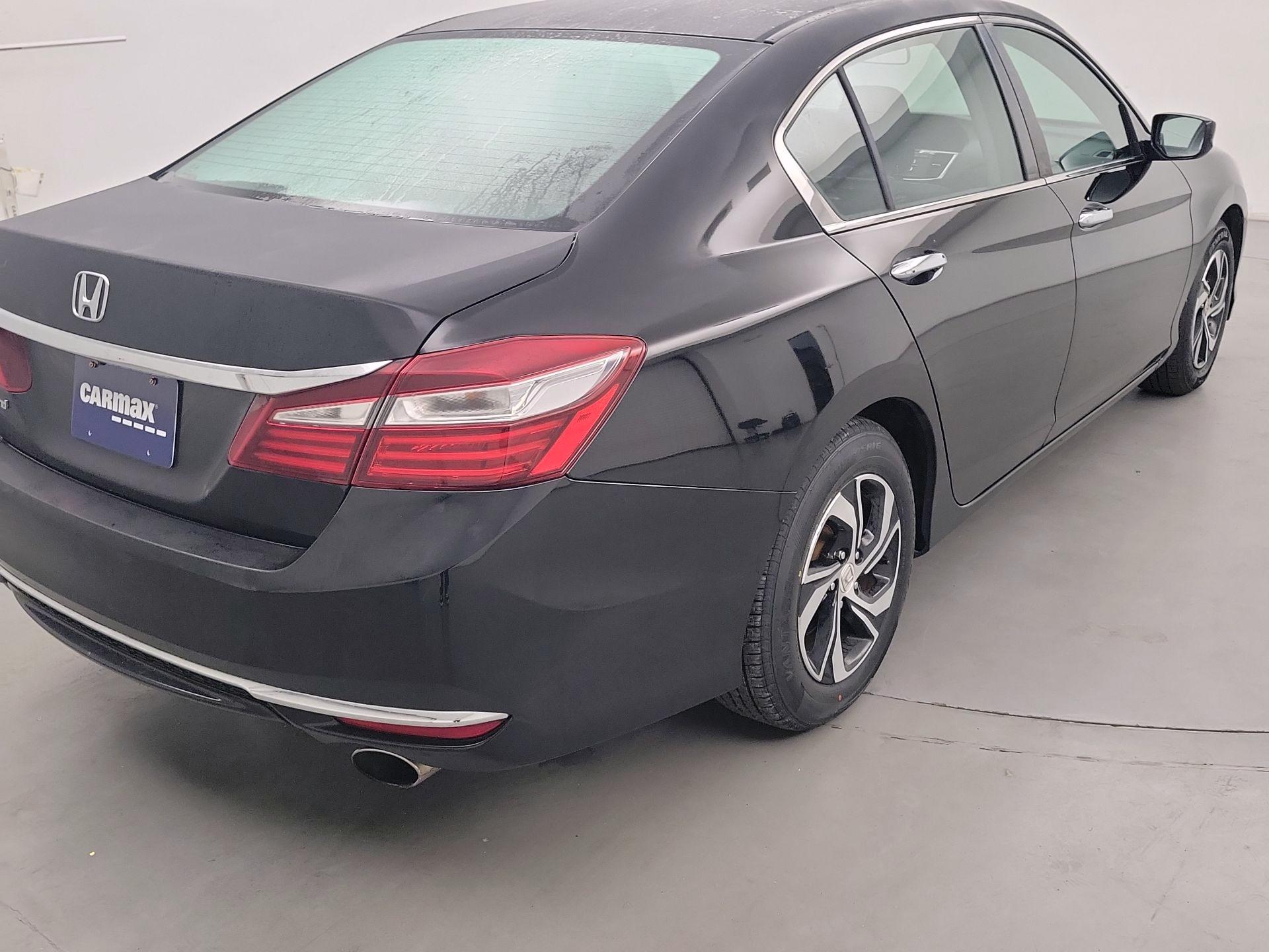 Thumbnail: 2017 Honda Accord - 5