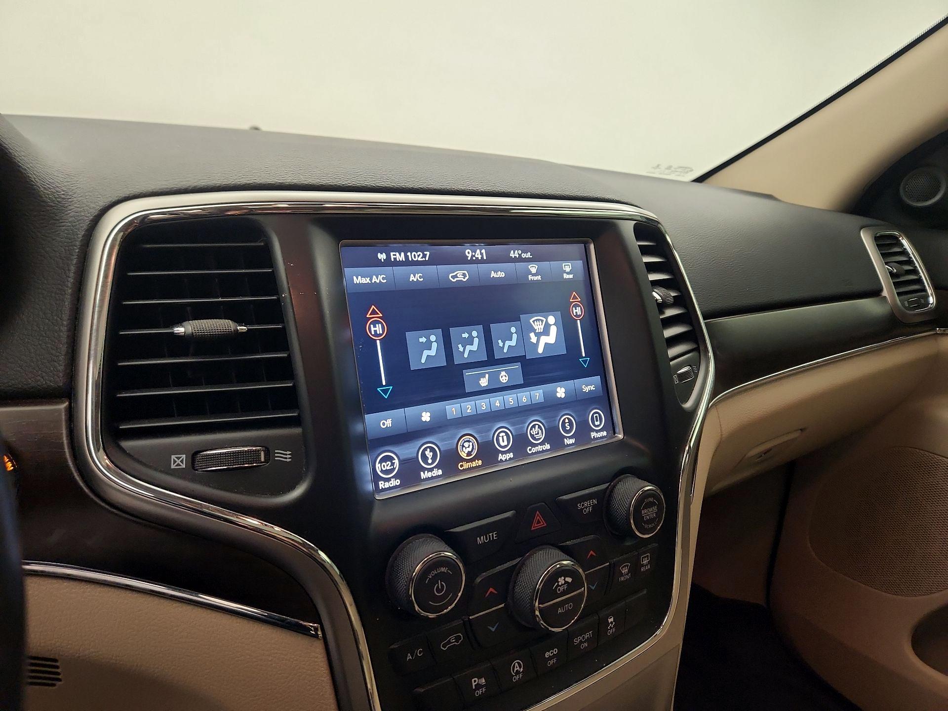 Thumbnail: 2018 Jeep Grand Cherokee - 15