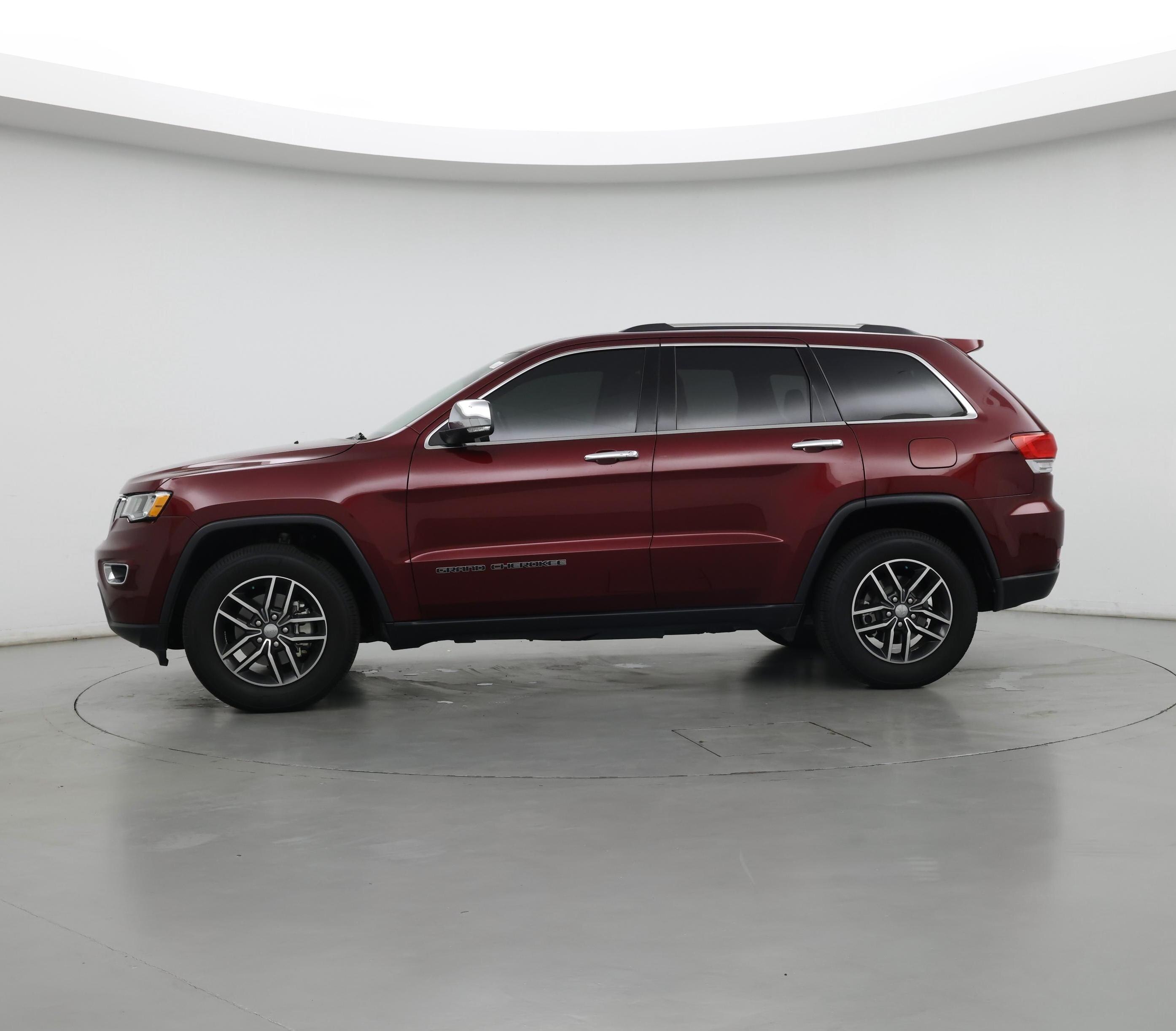 Thumbnail: 2018 Jeep Grand Cherokee - 3