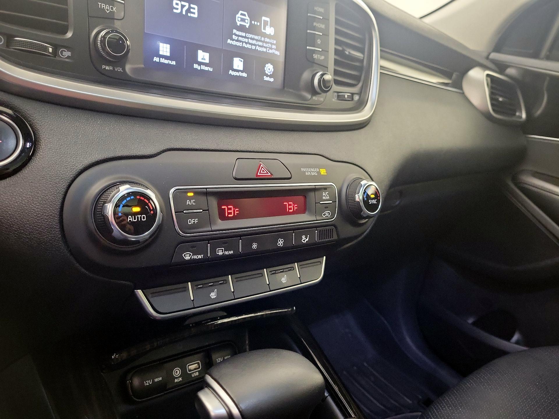 Thumbnail: 2020 Kia Sorento - 14