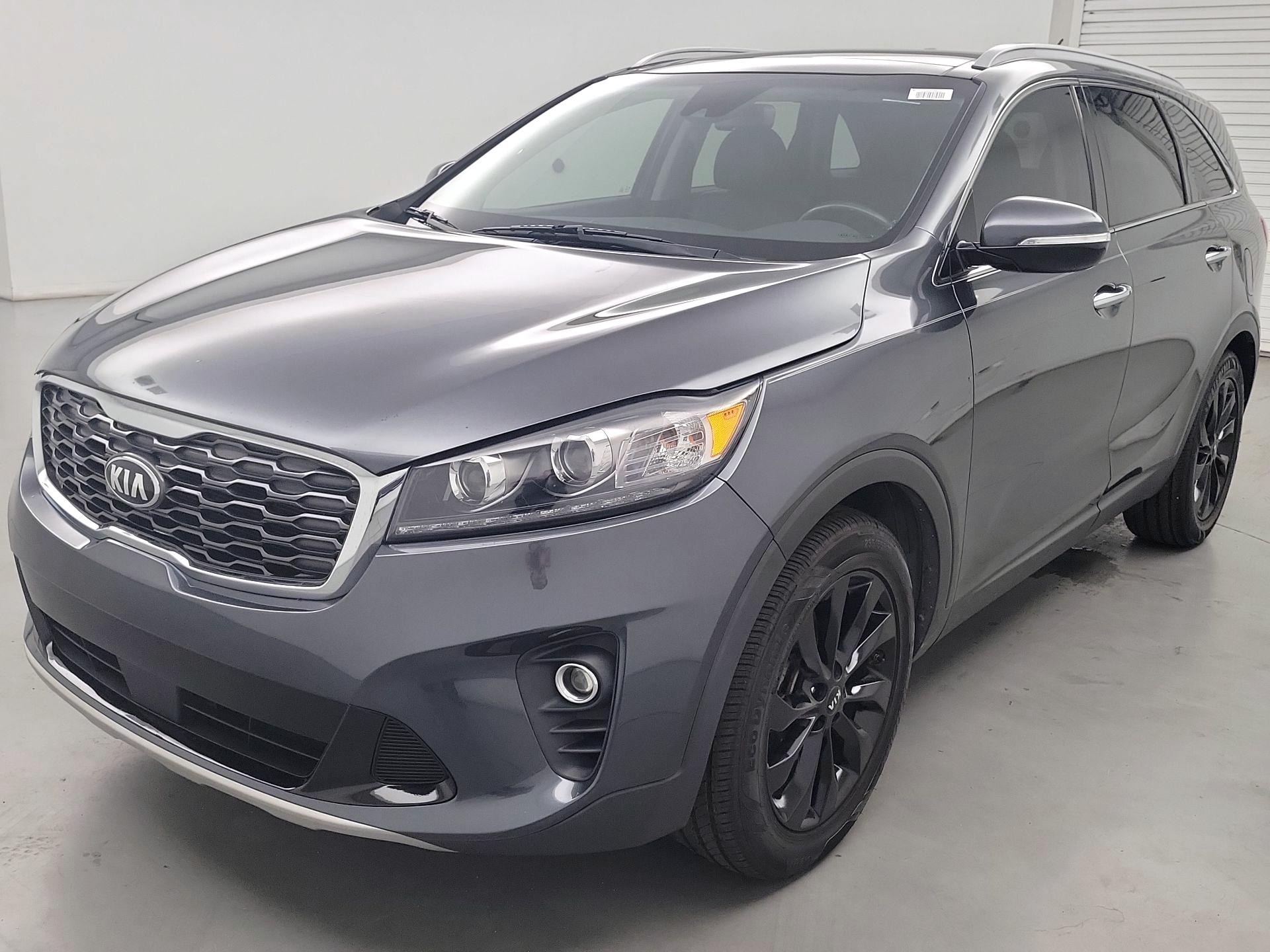 Thumbnail: 2020 Kia Sorento - 3