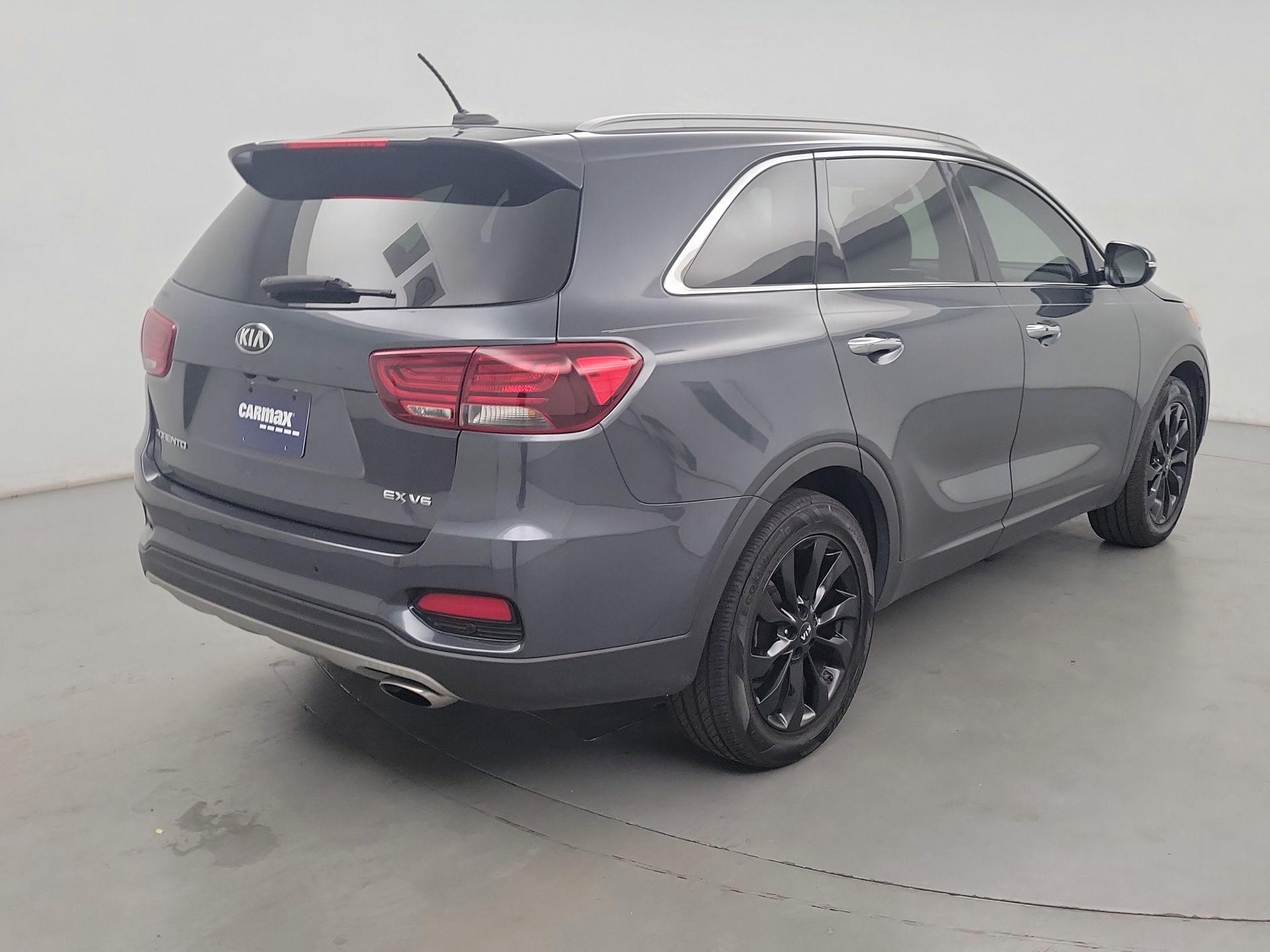 Thumbnail: 2020 Kia Sorento - 5