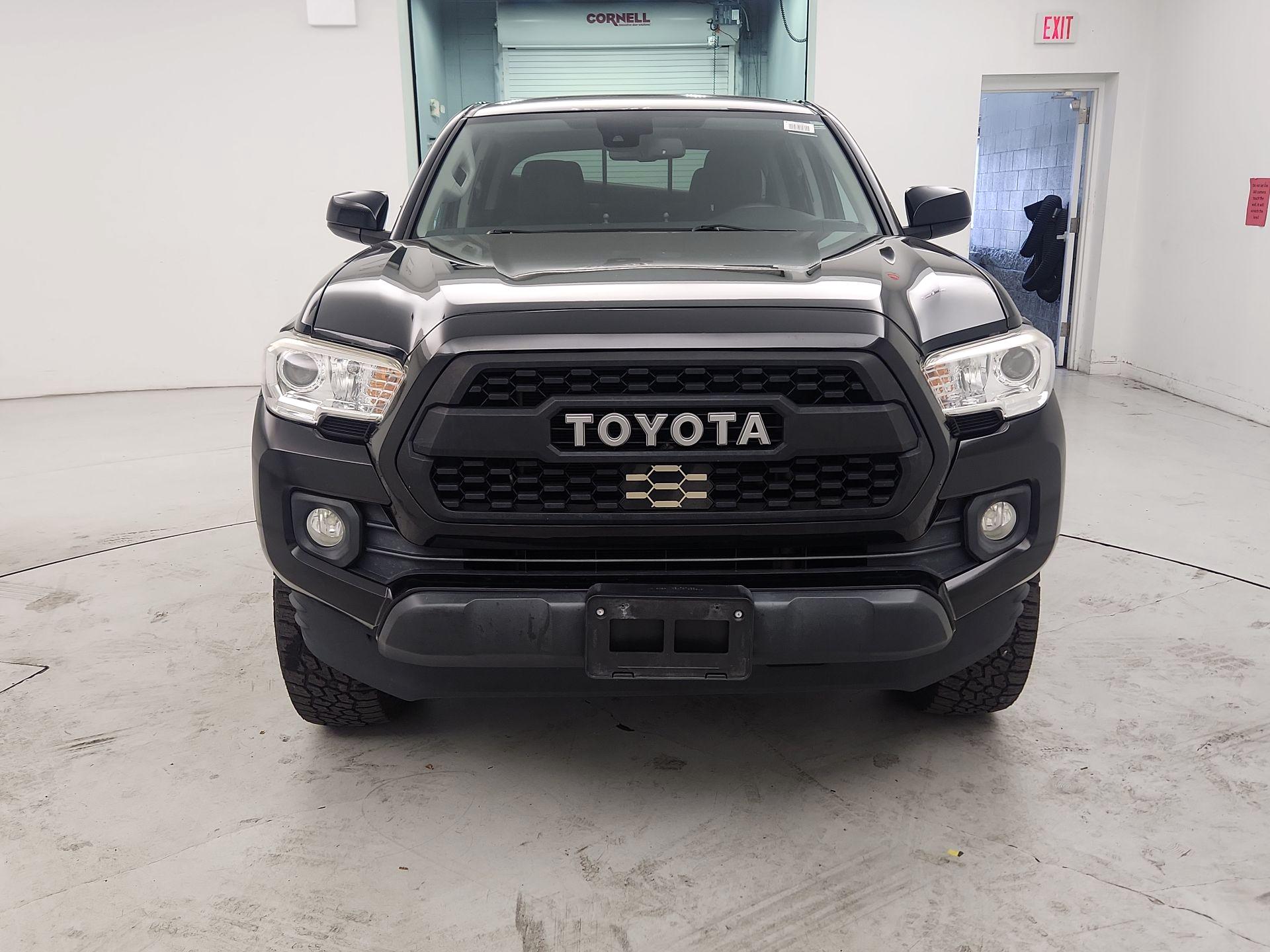 Thumbnail: 2019 Toyota Tacoma - 2