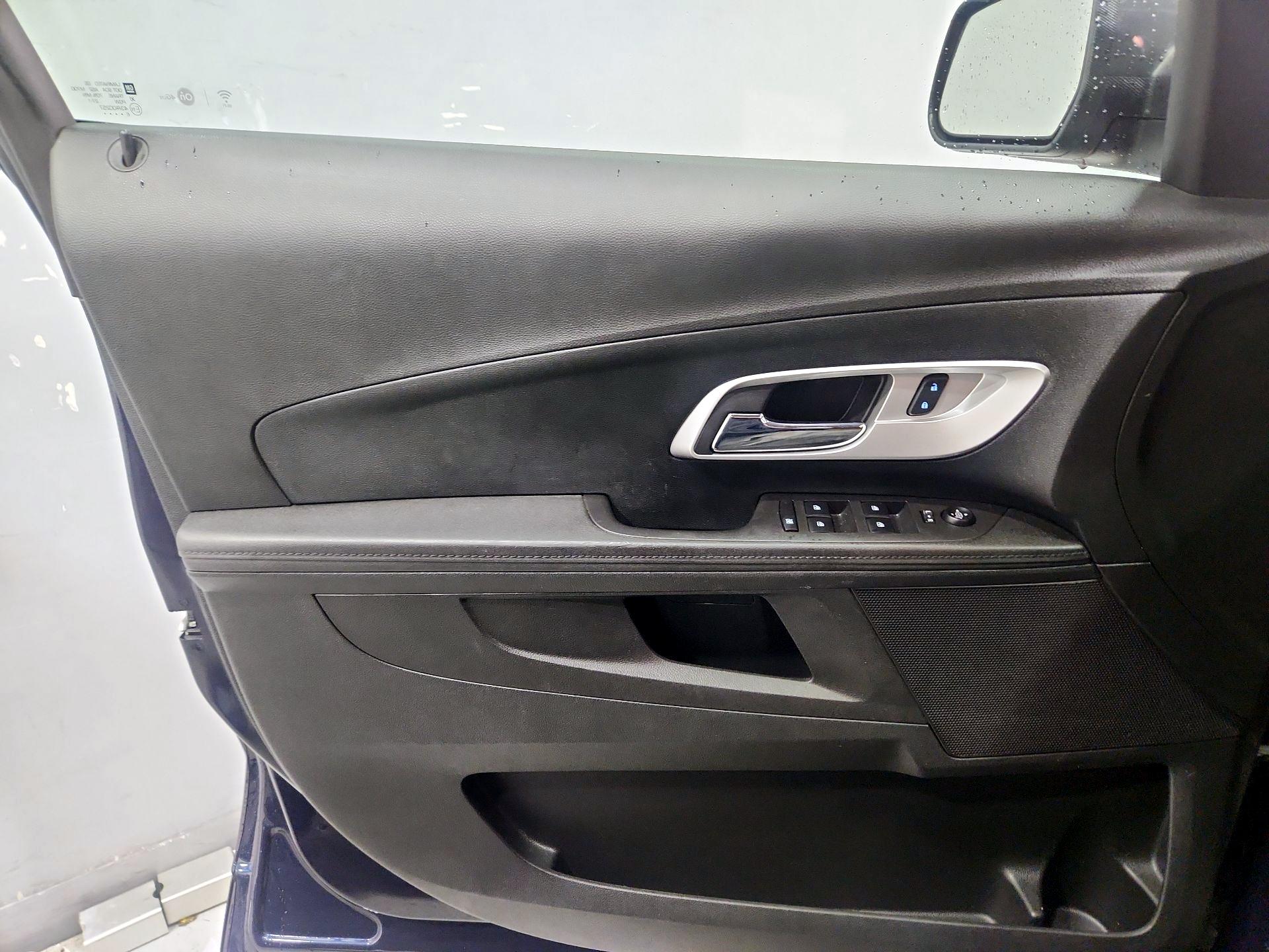 Thumbnail: 2017 Chevrolet Equinox - 12