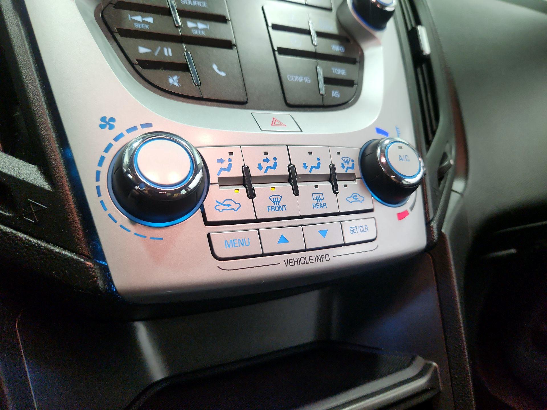 Thumbnail: 2017 Chevrolet Equinox - 16