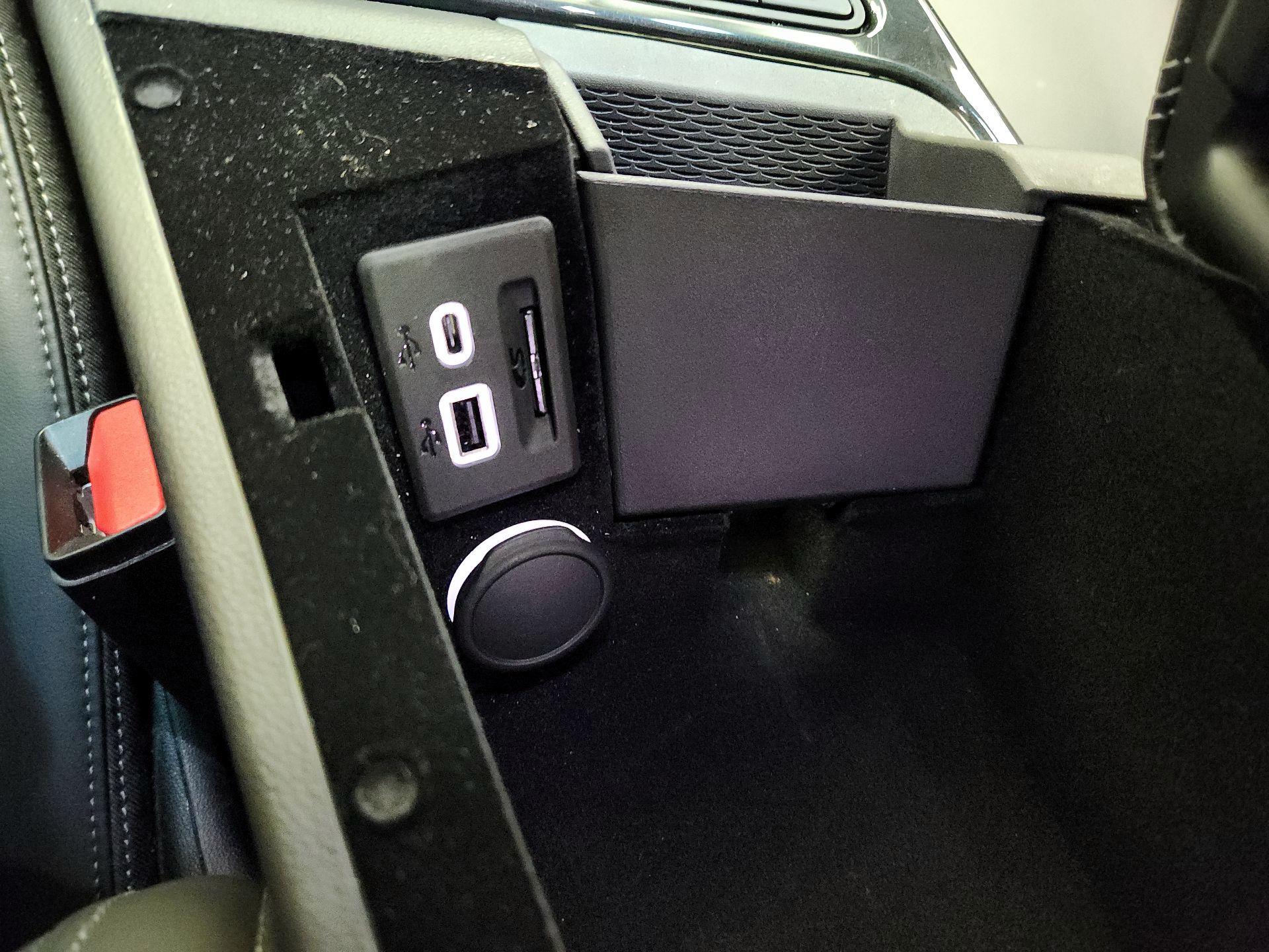 Thumbnail: 2024 Cadillac CT4 - 18