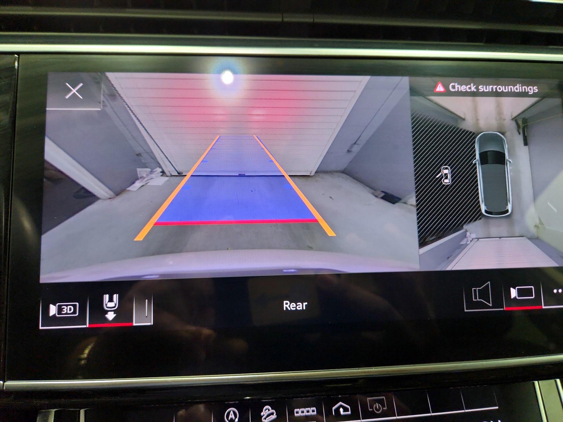 Thumbnail: 2022 Audi Q7 - 14