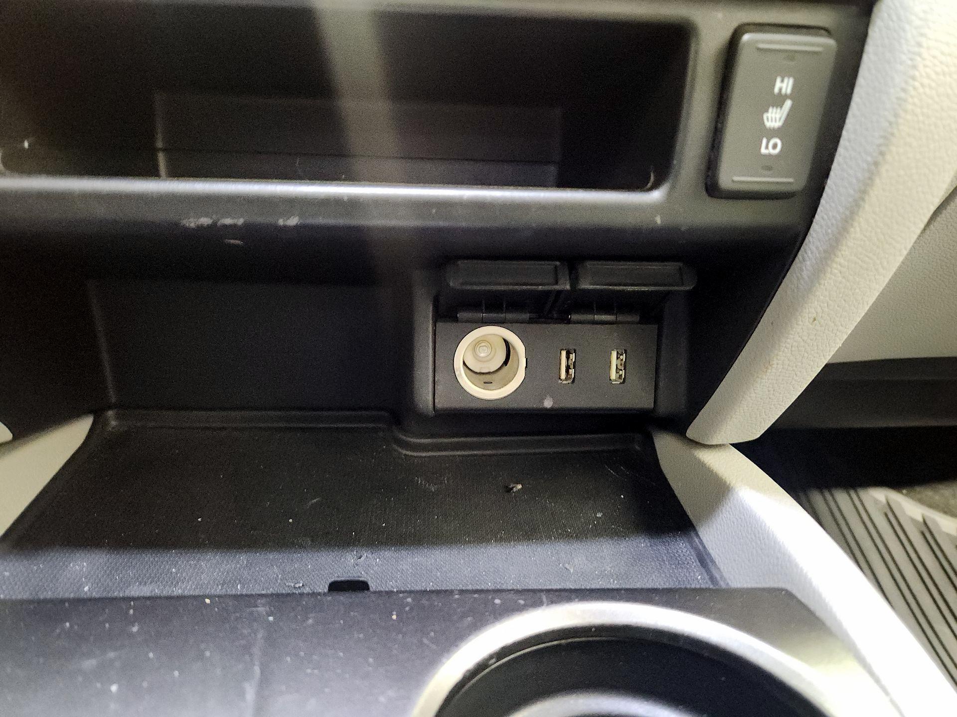 Thumbnail: 2016 Honda Pilot - 18