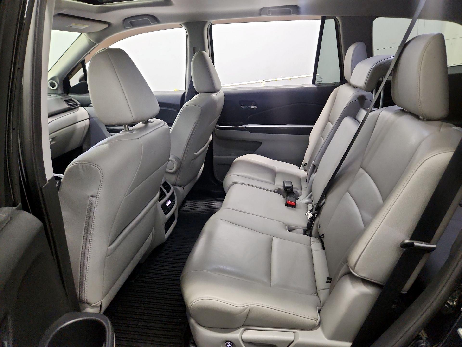 Thumbnail: 2016 Honda Pilot - 20