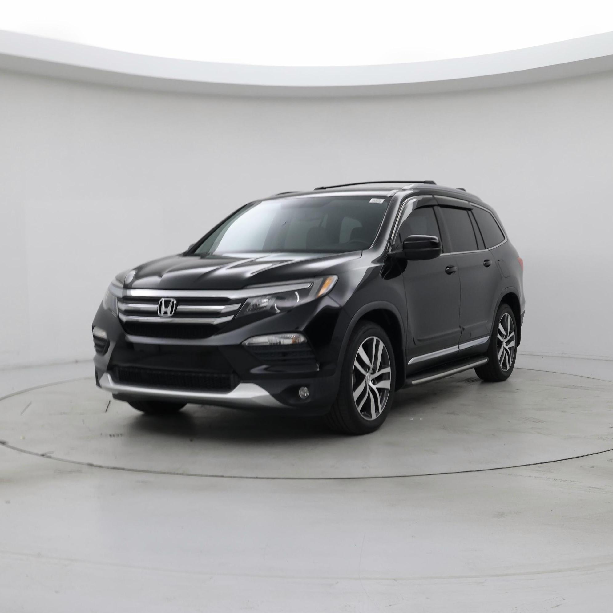 Thumbnail: 2016 Honda Pilot - 4