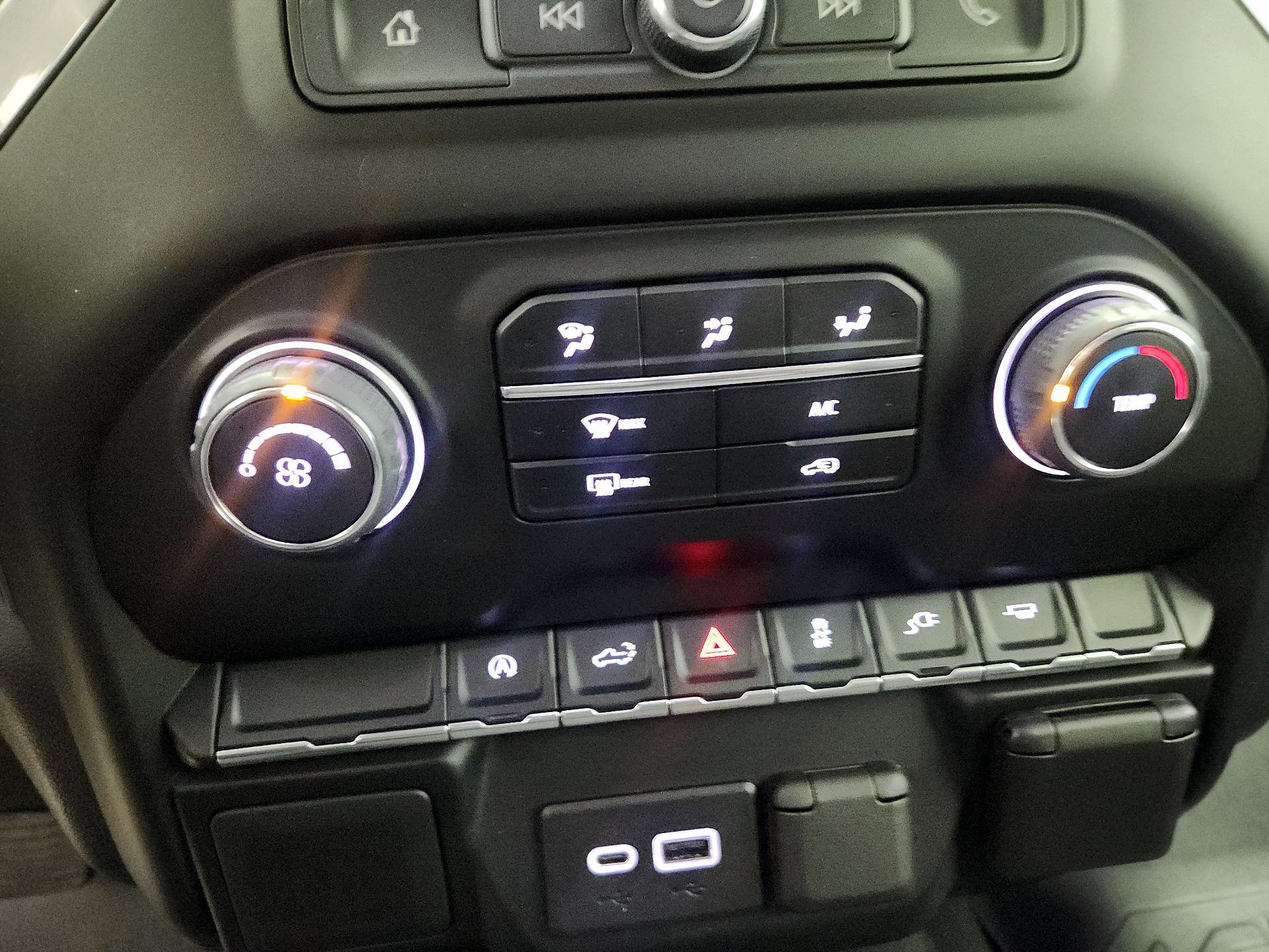 Thumbnail: 2021 Chevrolet Silverado 1500 - 16