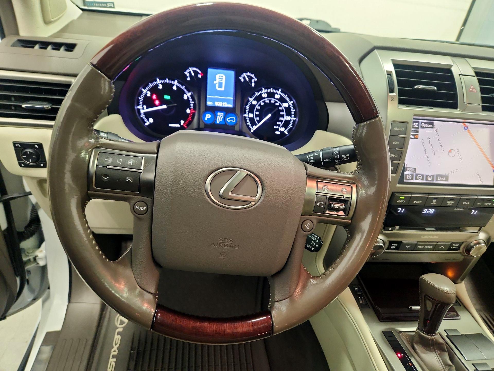 Thumbnail: 2017 Lexus GX - 10