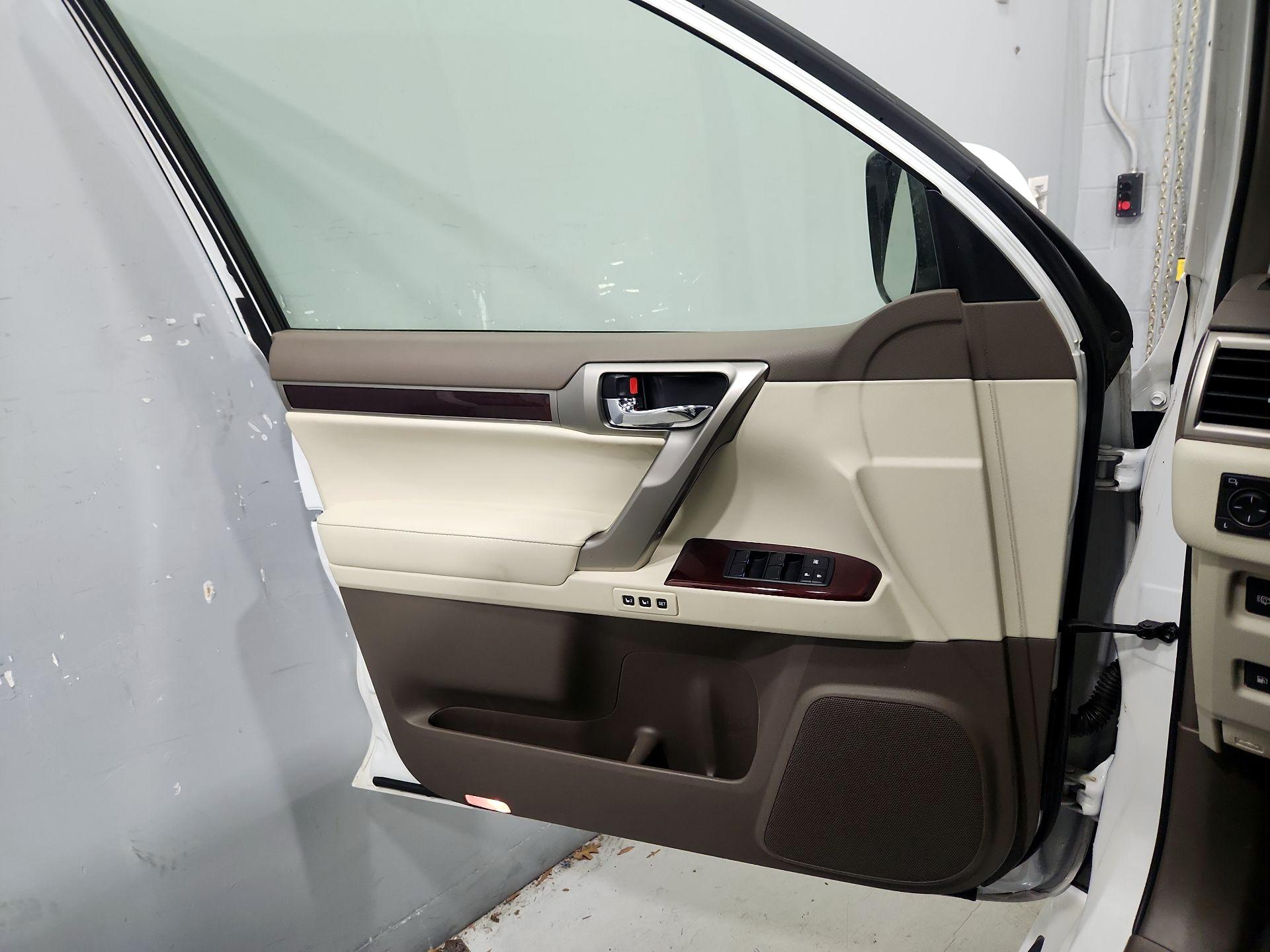 Thumbnail: 2017 Lexus GX - 12