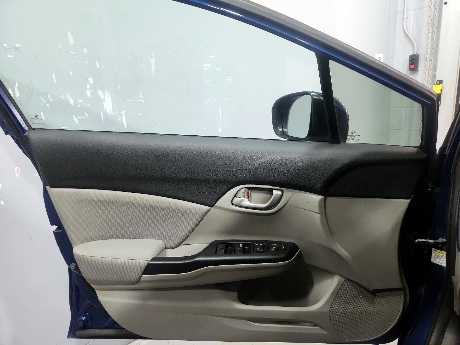 Thumbnail: 2015 Honda Civic - 12