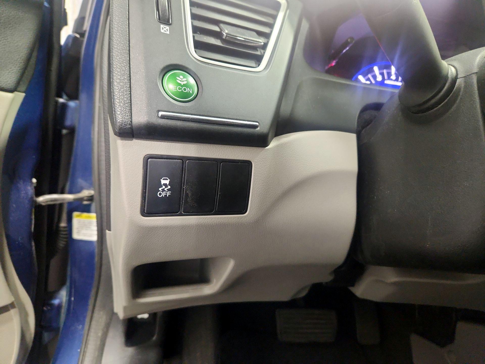 Thumbnail: 2015 Honda Civic - 13