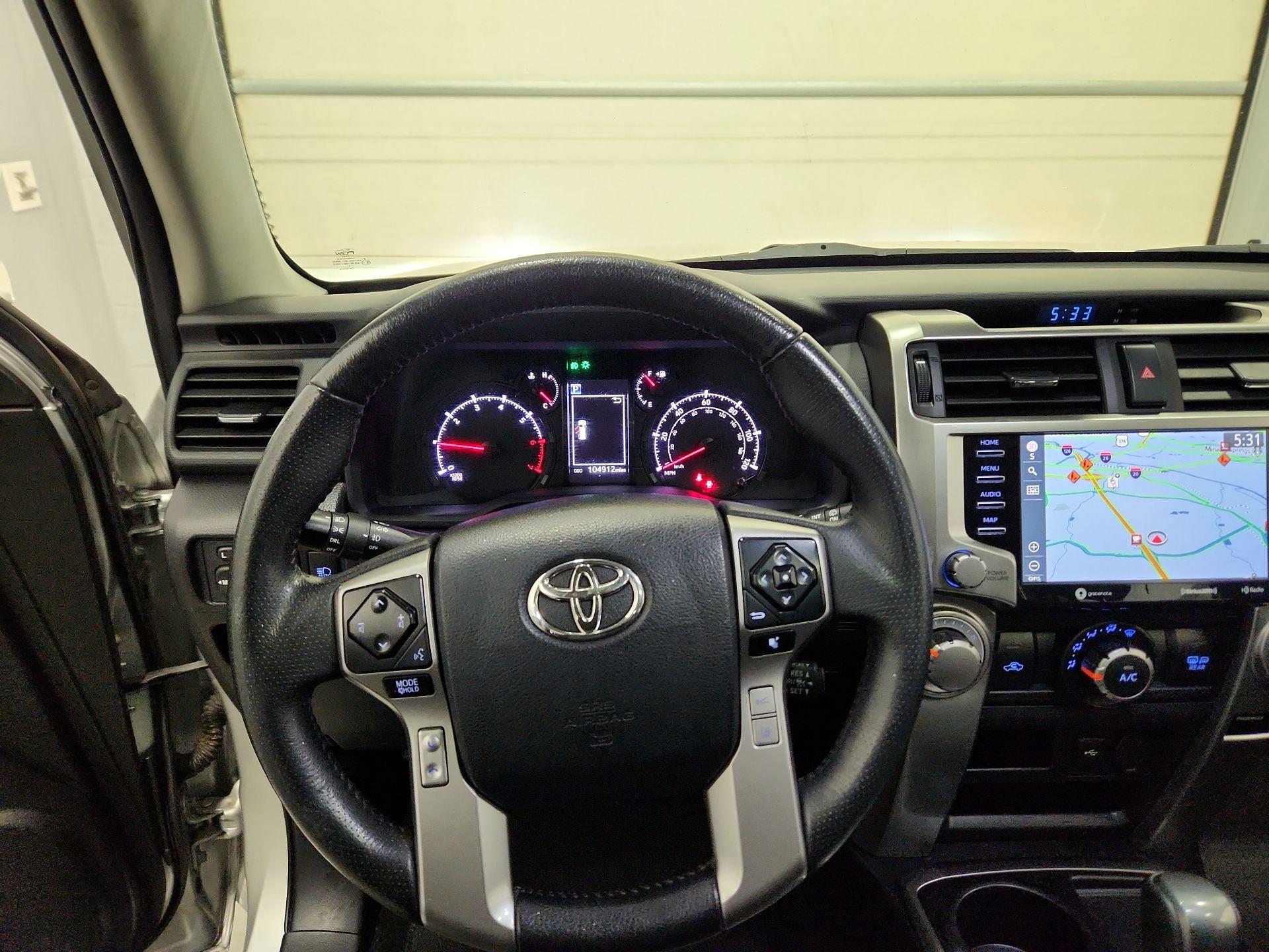 Thumbnail: 2022 Toyota 4Runner - 10