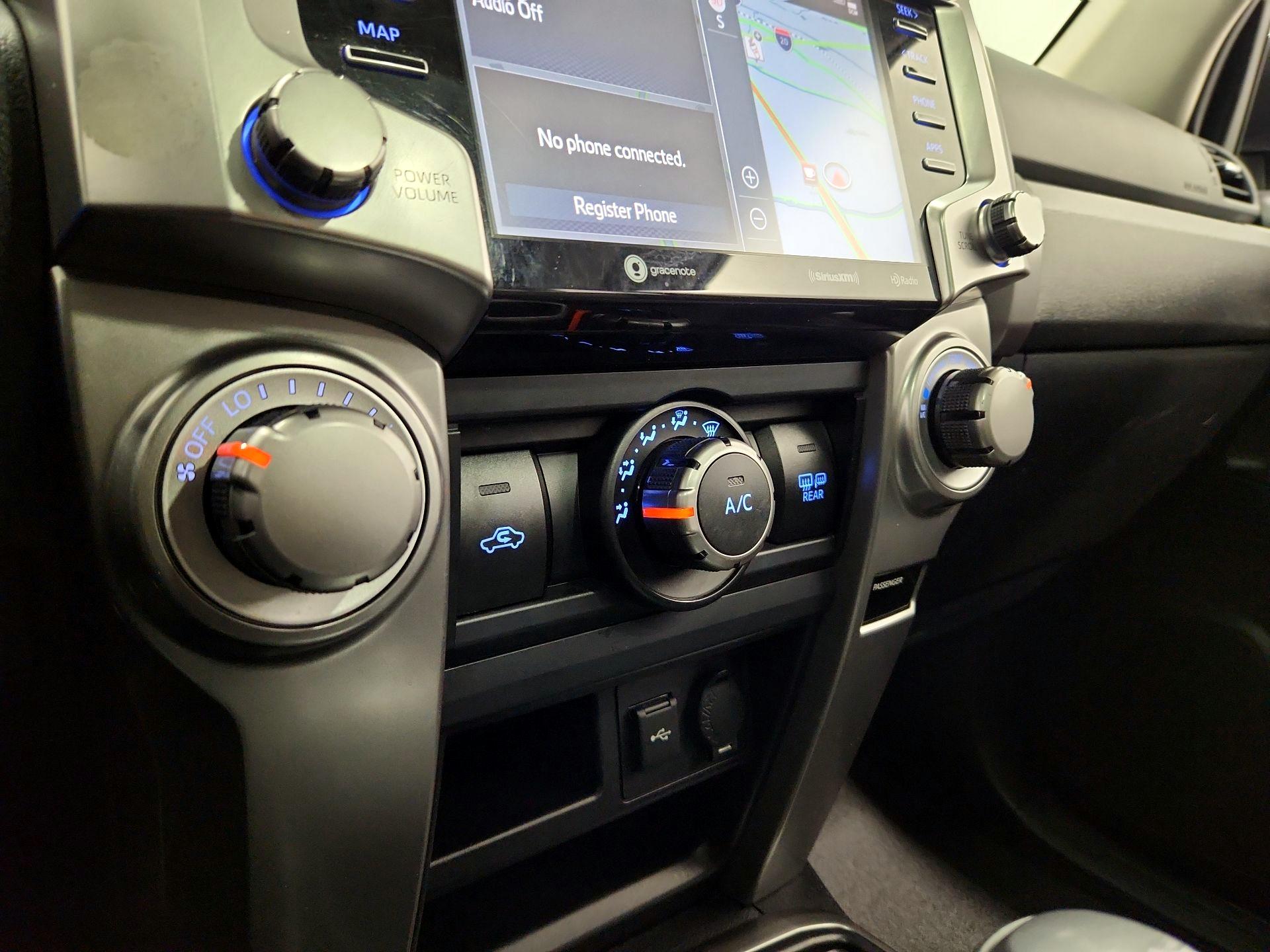 Thumbnail: 2022 Toyota 4Runner - 17