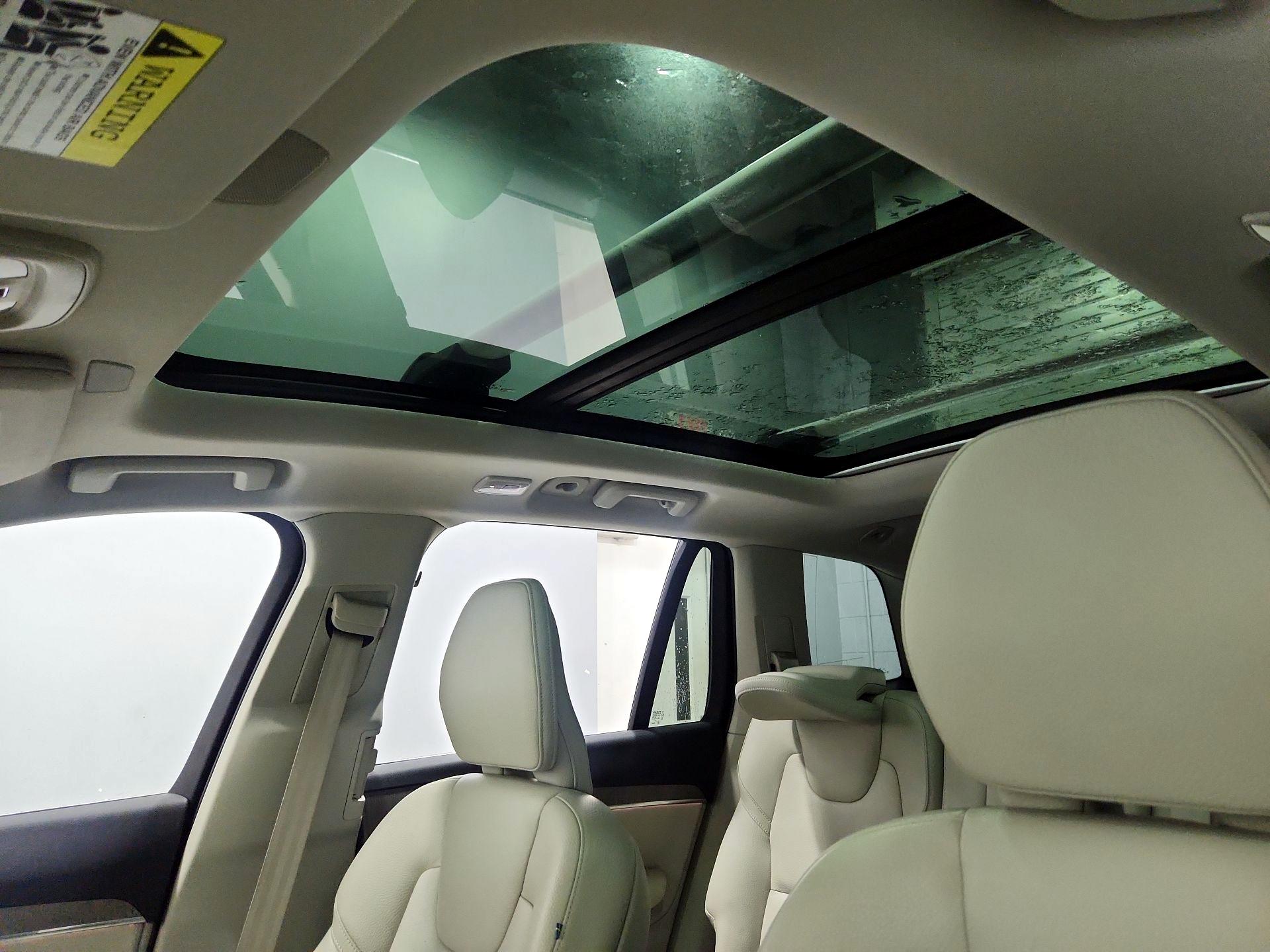 Thumbnail: 2023 Volvo XC90 - 18