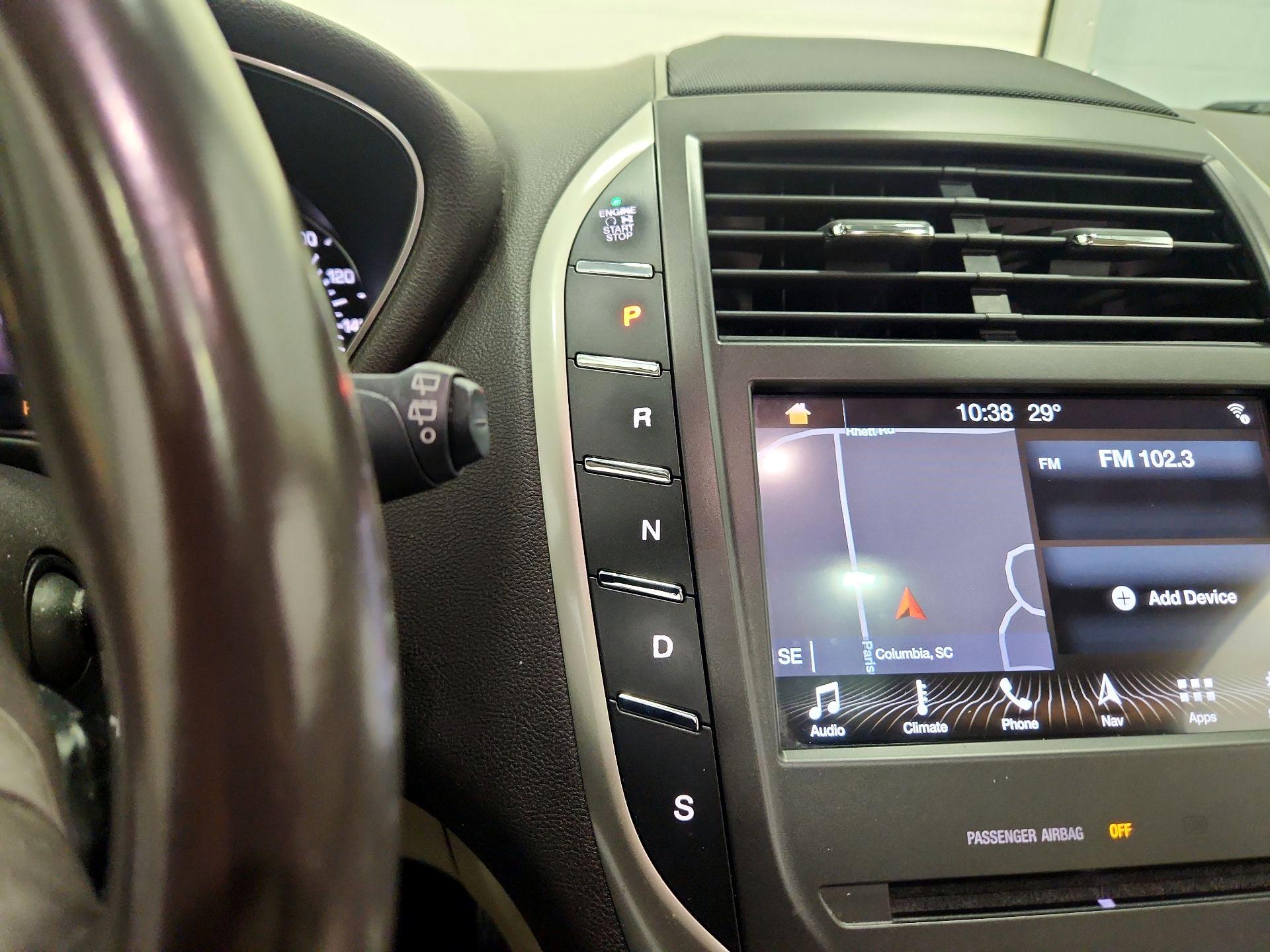 Thumbnail: 2016 Lincoln MKC - 18