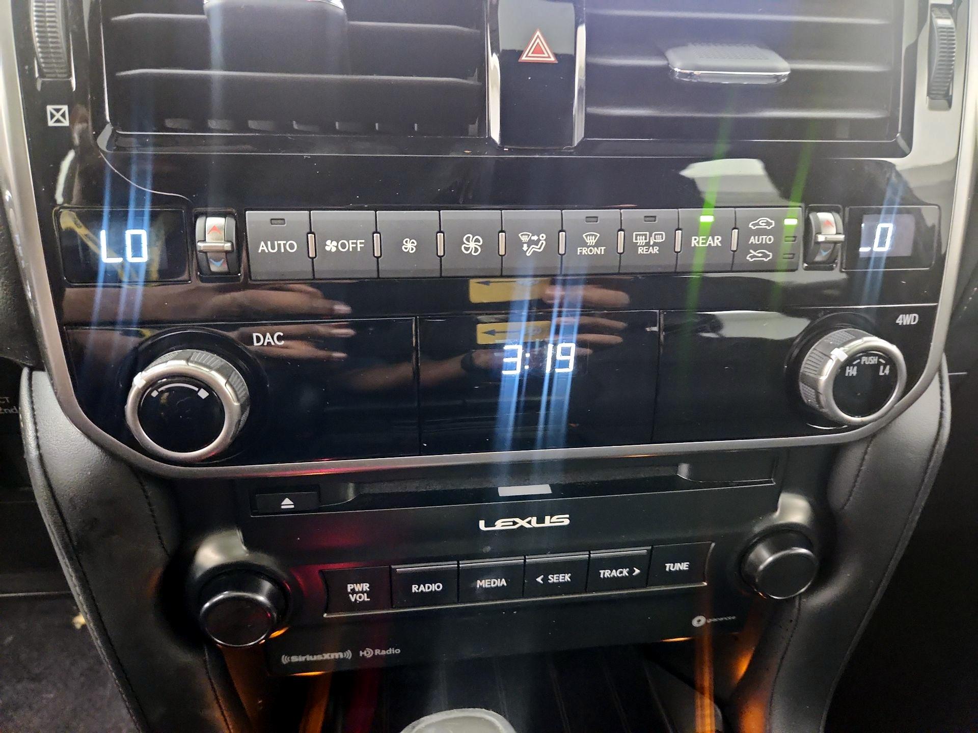 Thumbnail: 2022 Lexus GX - 17