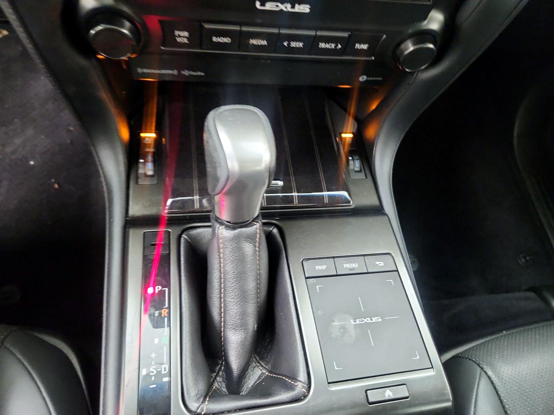 Thumbnail: 2022 Lexus GX - 18