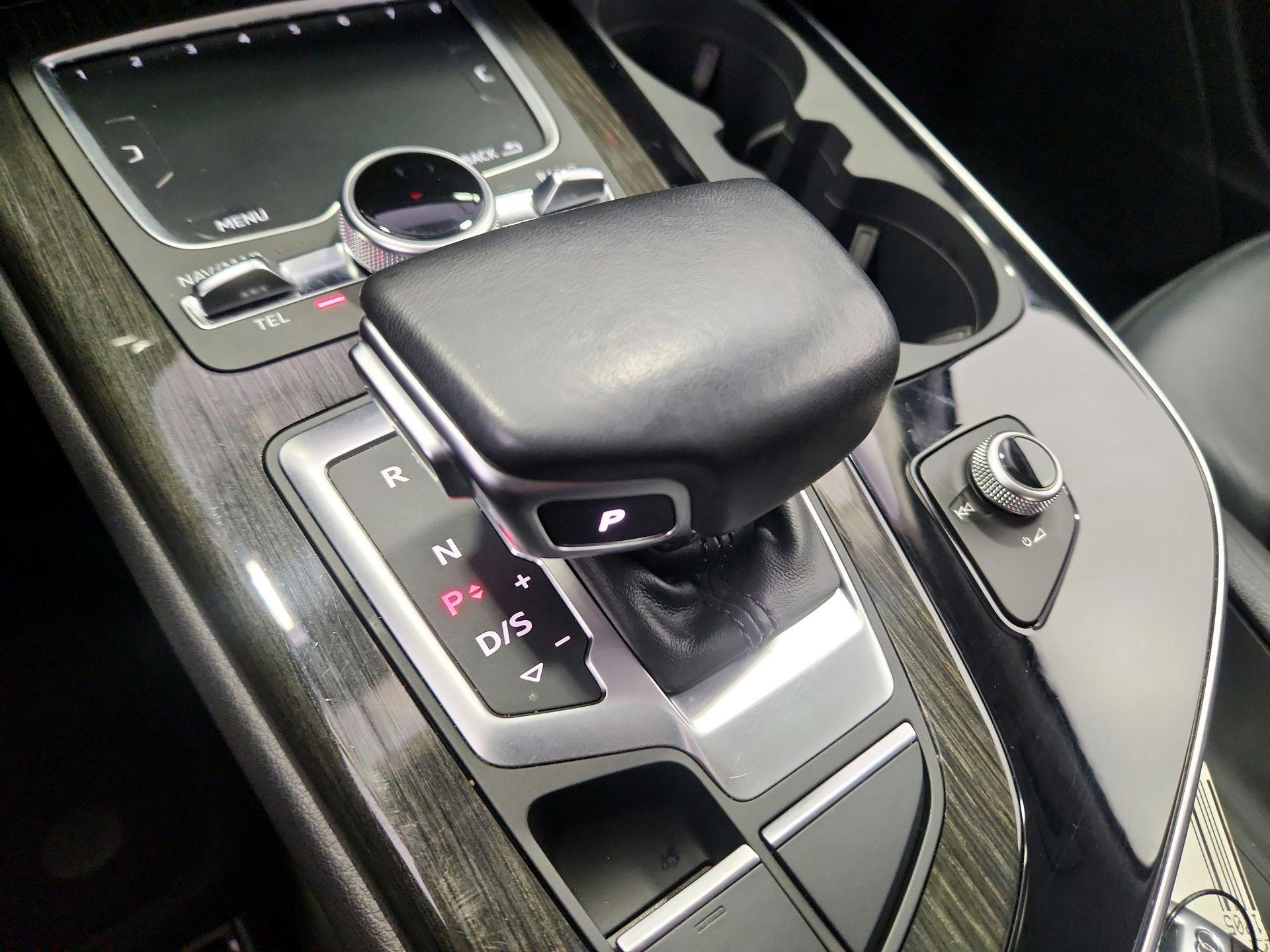 Thumbnail: 2019 Audi Q7 - 18