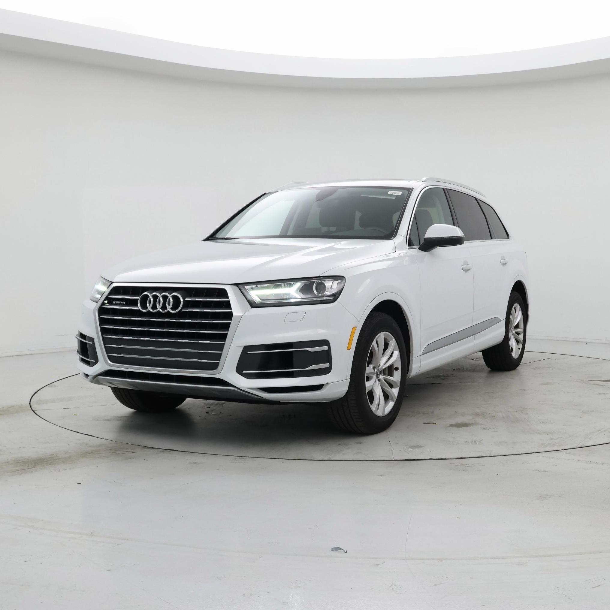Thumbnail: 2019 Audi Q7 - 4