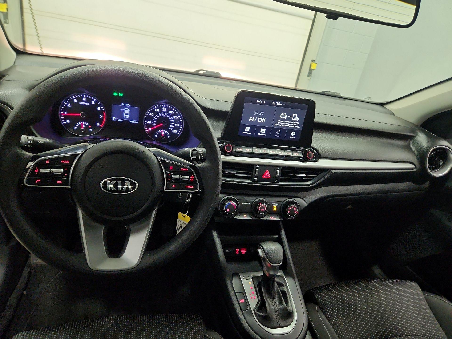 Thumbnail: 2020 Kia Forte - 9