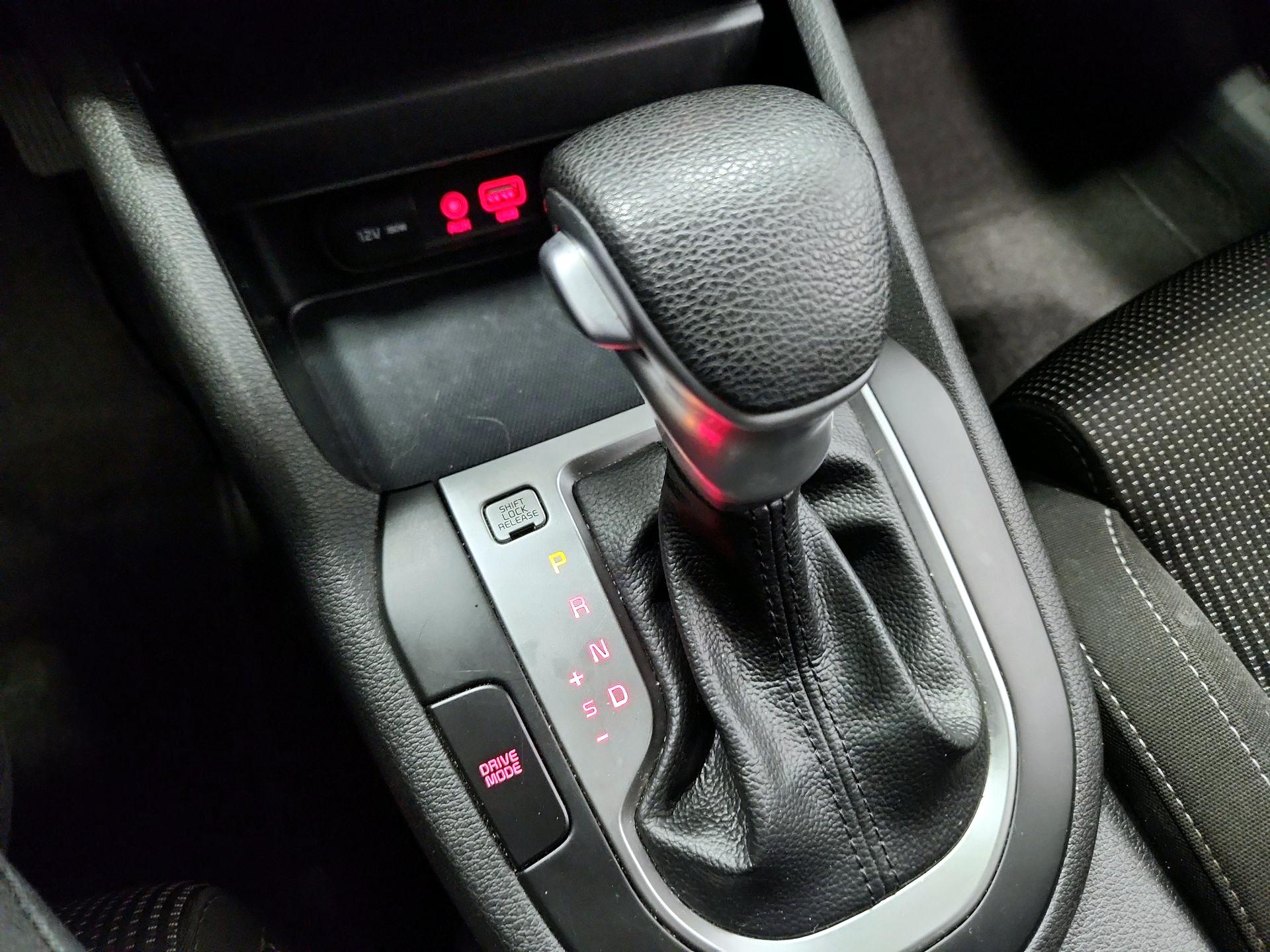 Thumbnail: 2020 Kia Forte - 17