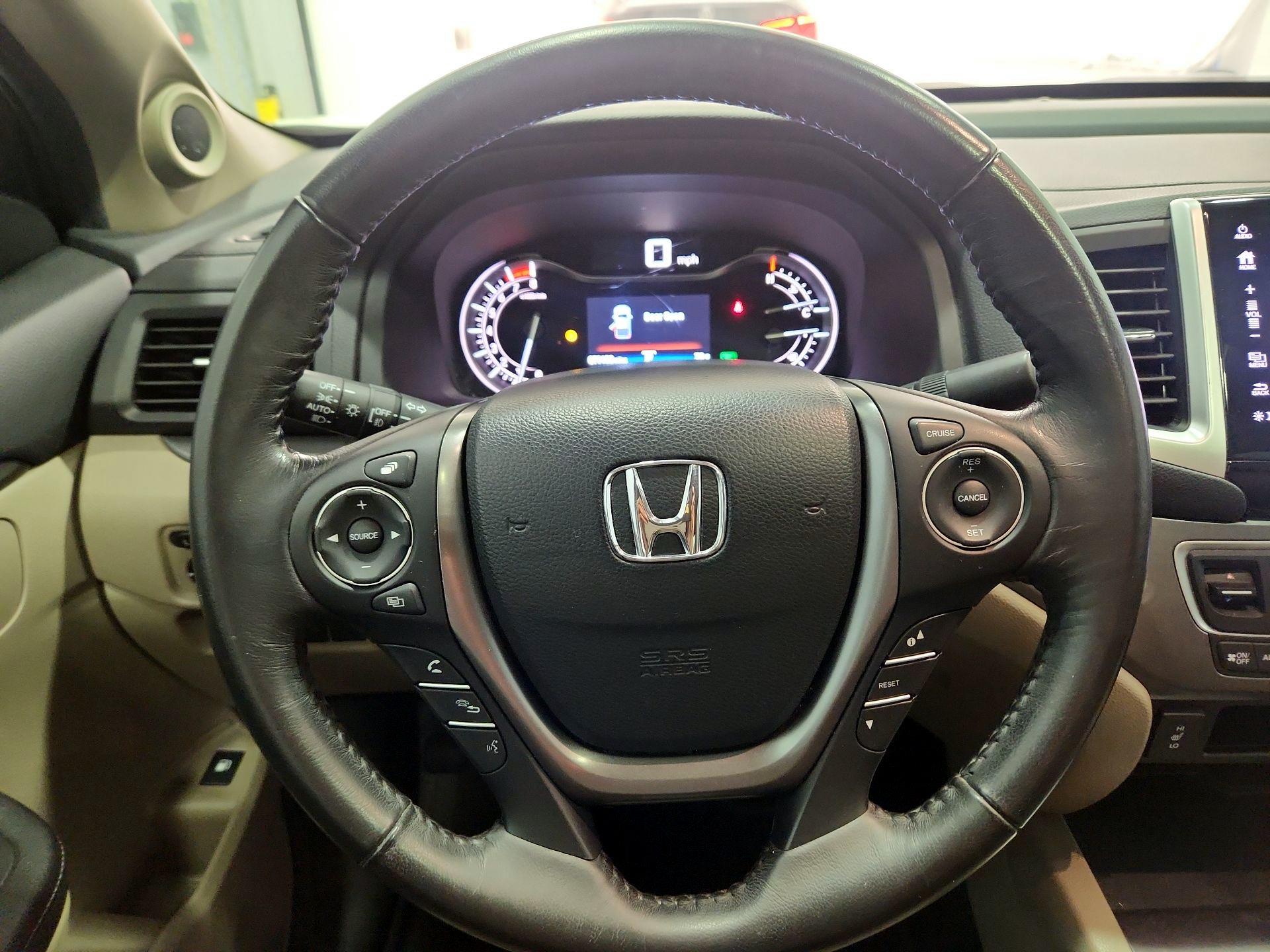 Thumbnail: 2019 Honda Ridgeline - 10