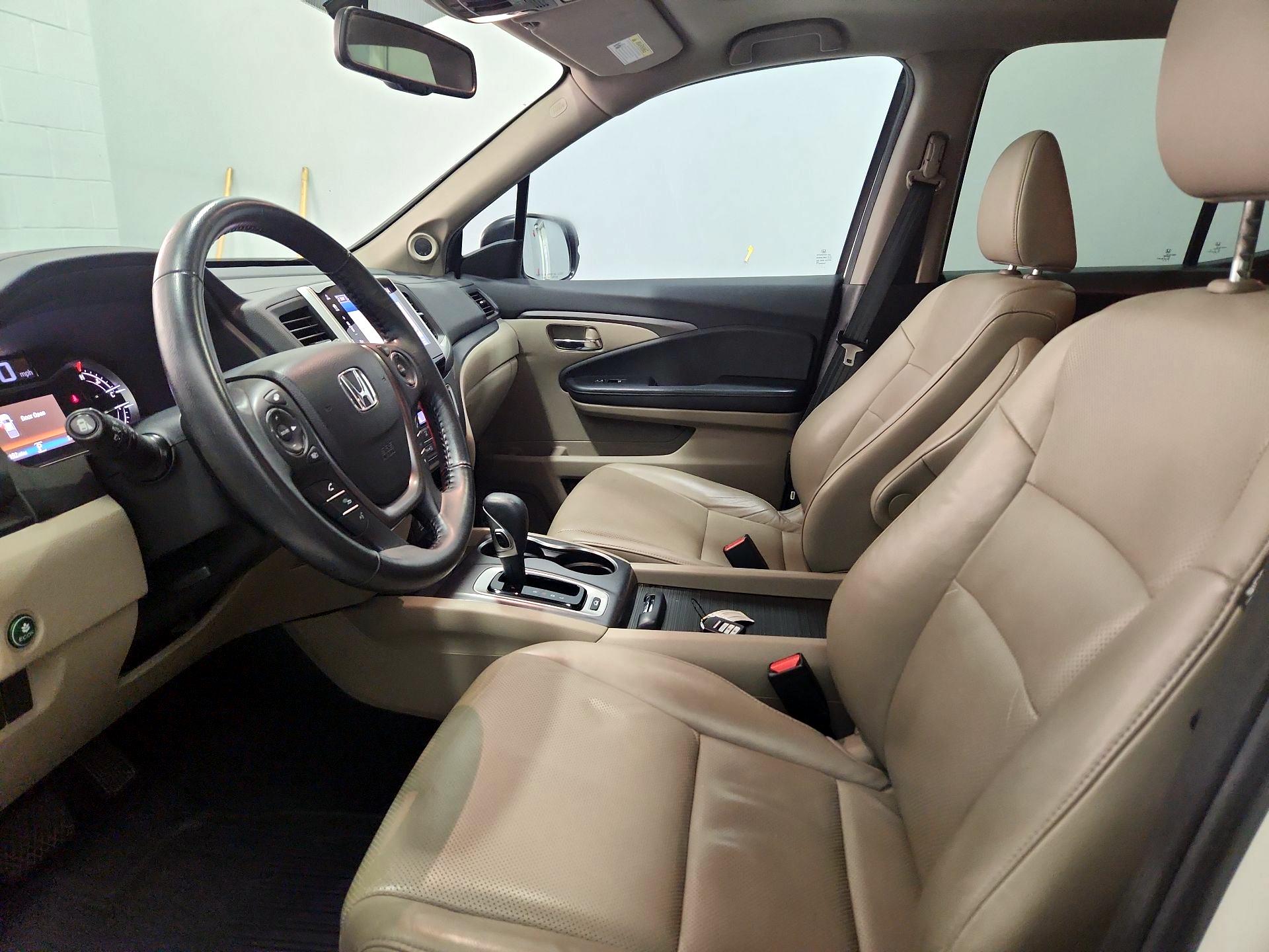 Thumbnail: 2019 Honda Ridgeline - 11