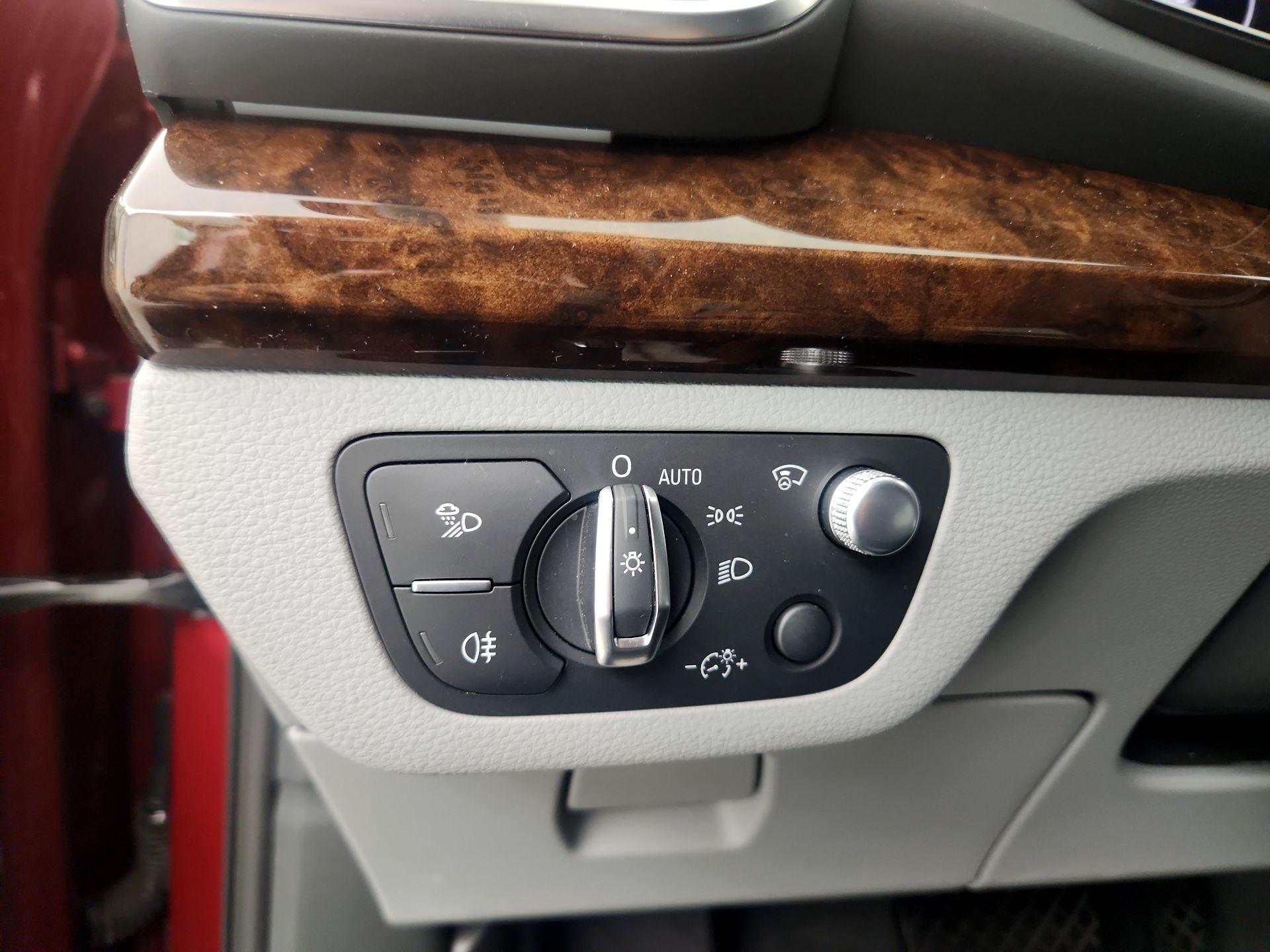 Thumbnail: 2020 Audi Q5 - 11