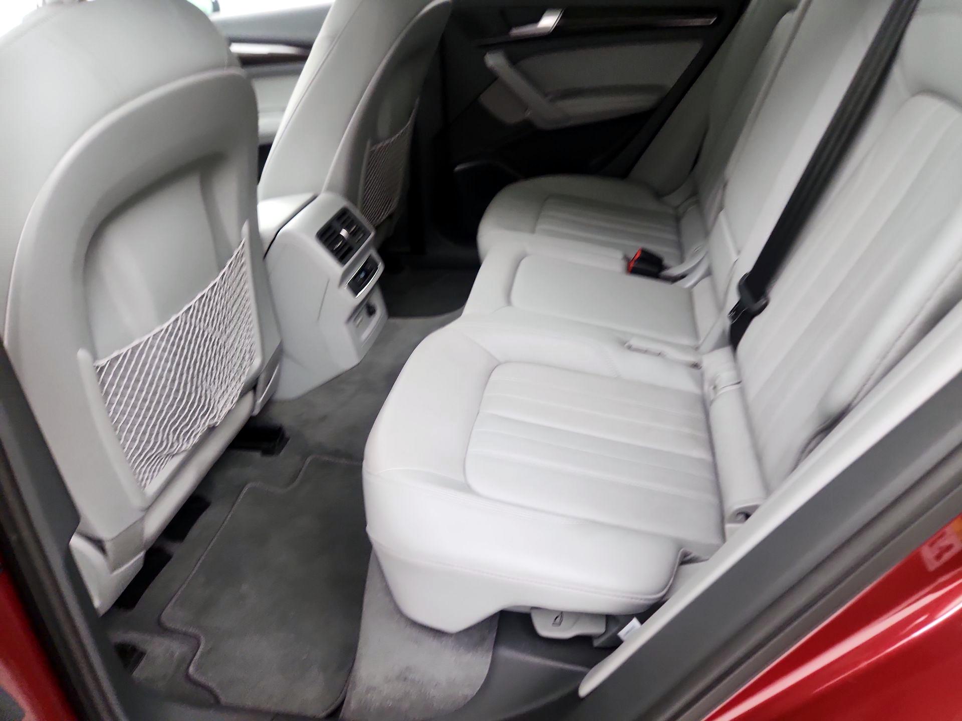 Thumbnail: 2020 Audi Q5 - 17