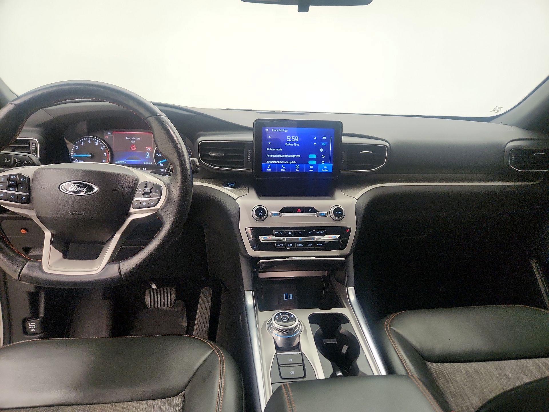 Thumbnail: 2022 Ford Explorer - 9