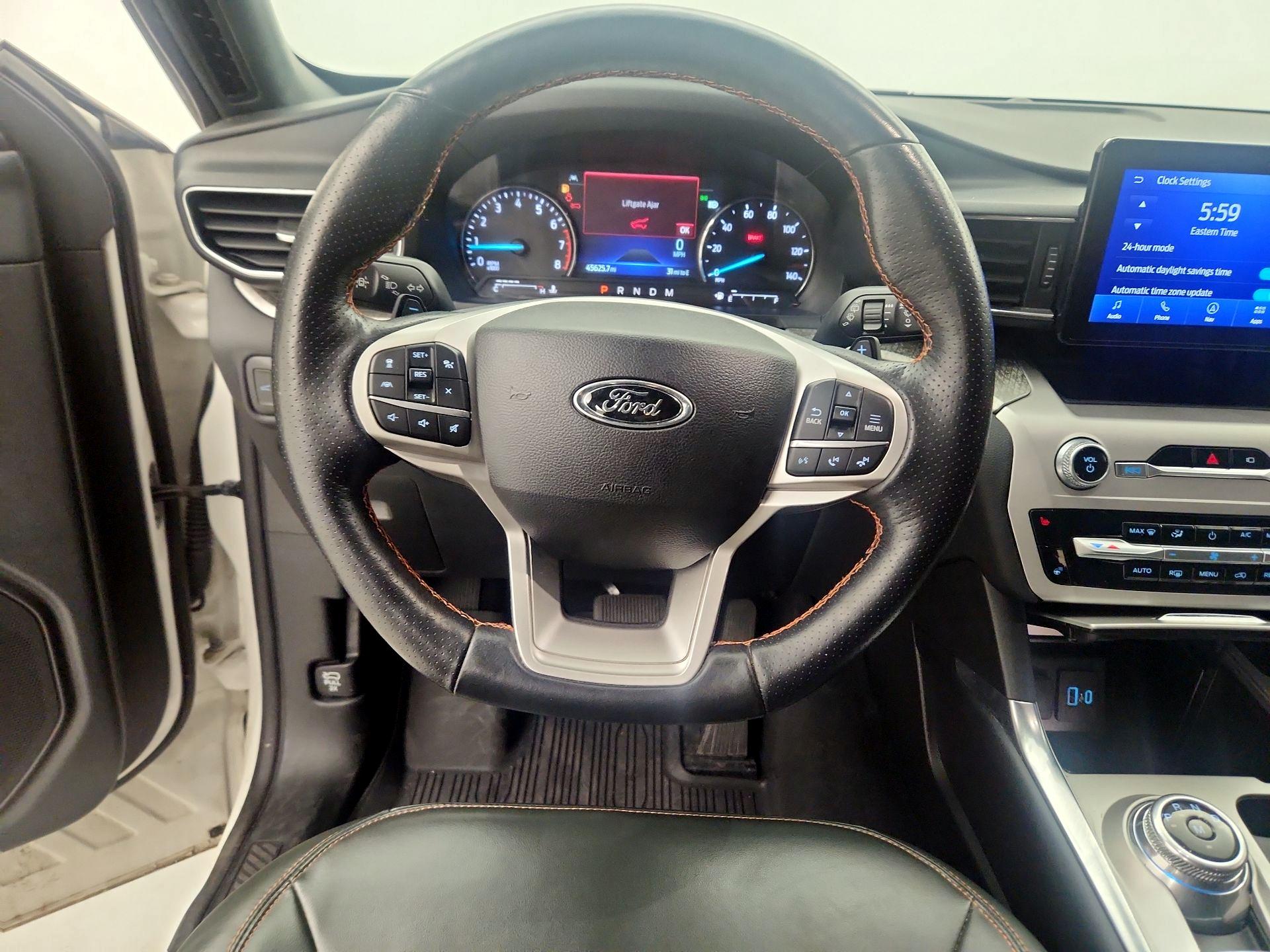 Thumbnail: 2022 Ford Explorer - 10